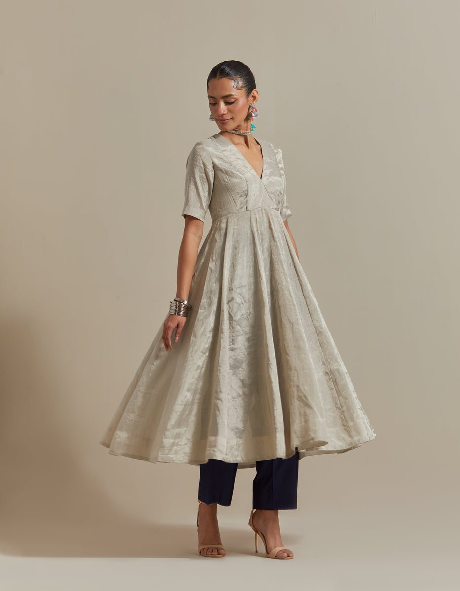 CY Vinusto Silver Zari Anarkali Set Front 2