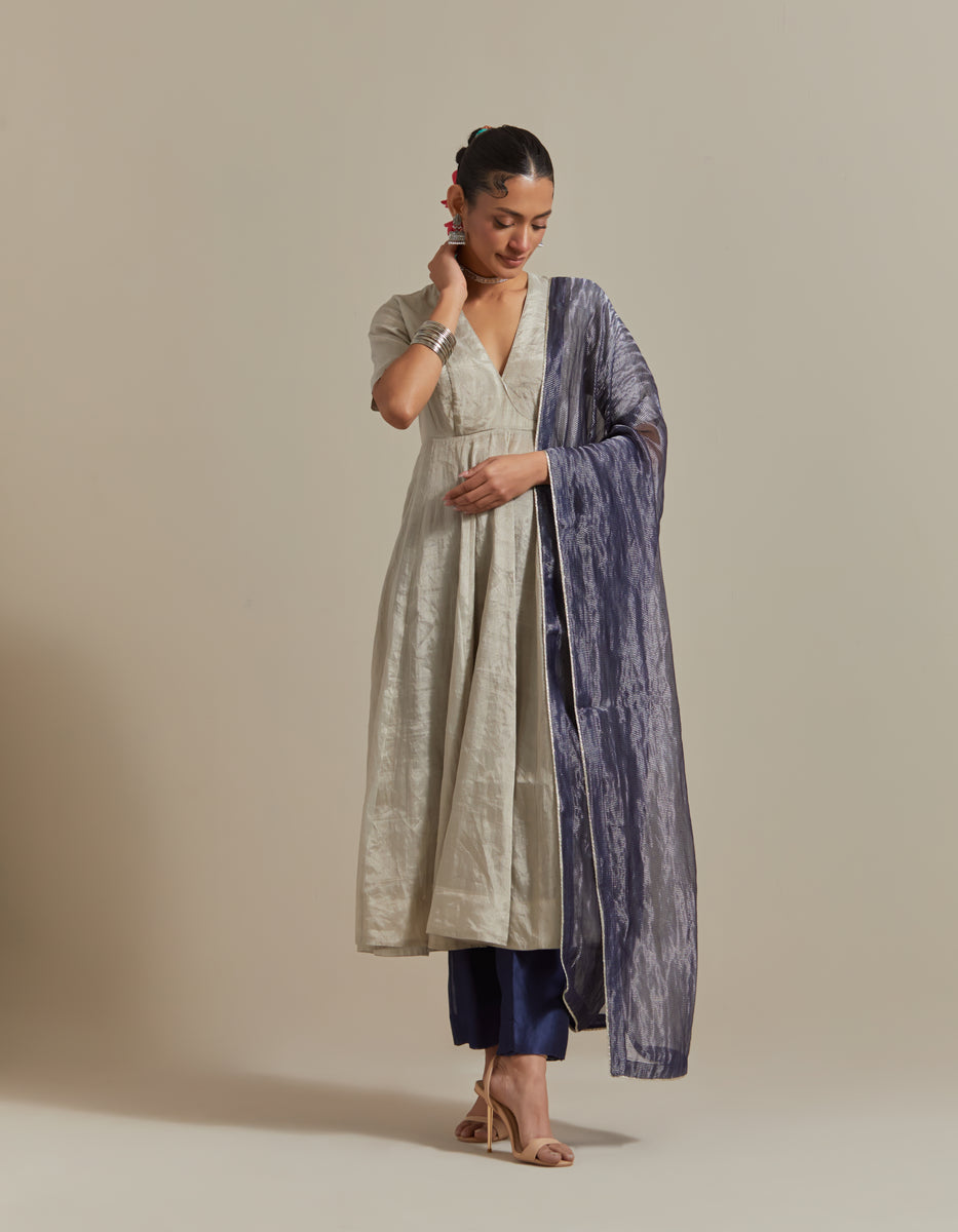 CY Vinusto Silver Zari Anarkali Set Front 1