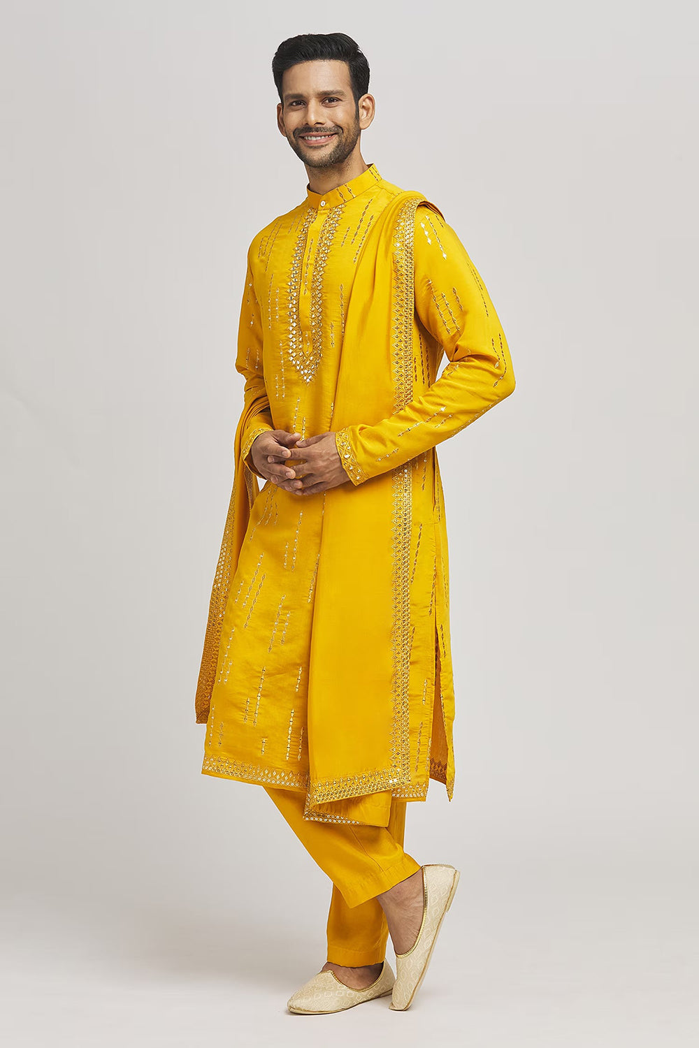 Kastu Embroidered Kurta Pant Set
