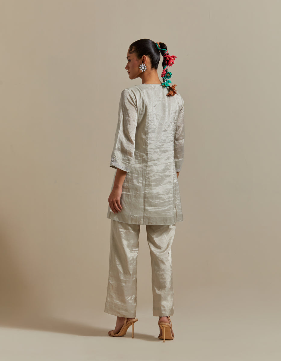 CY Vinusto Silver Embroidered Kurta Set Back 1