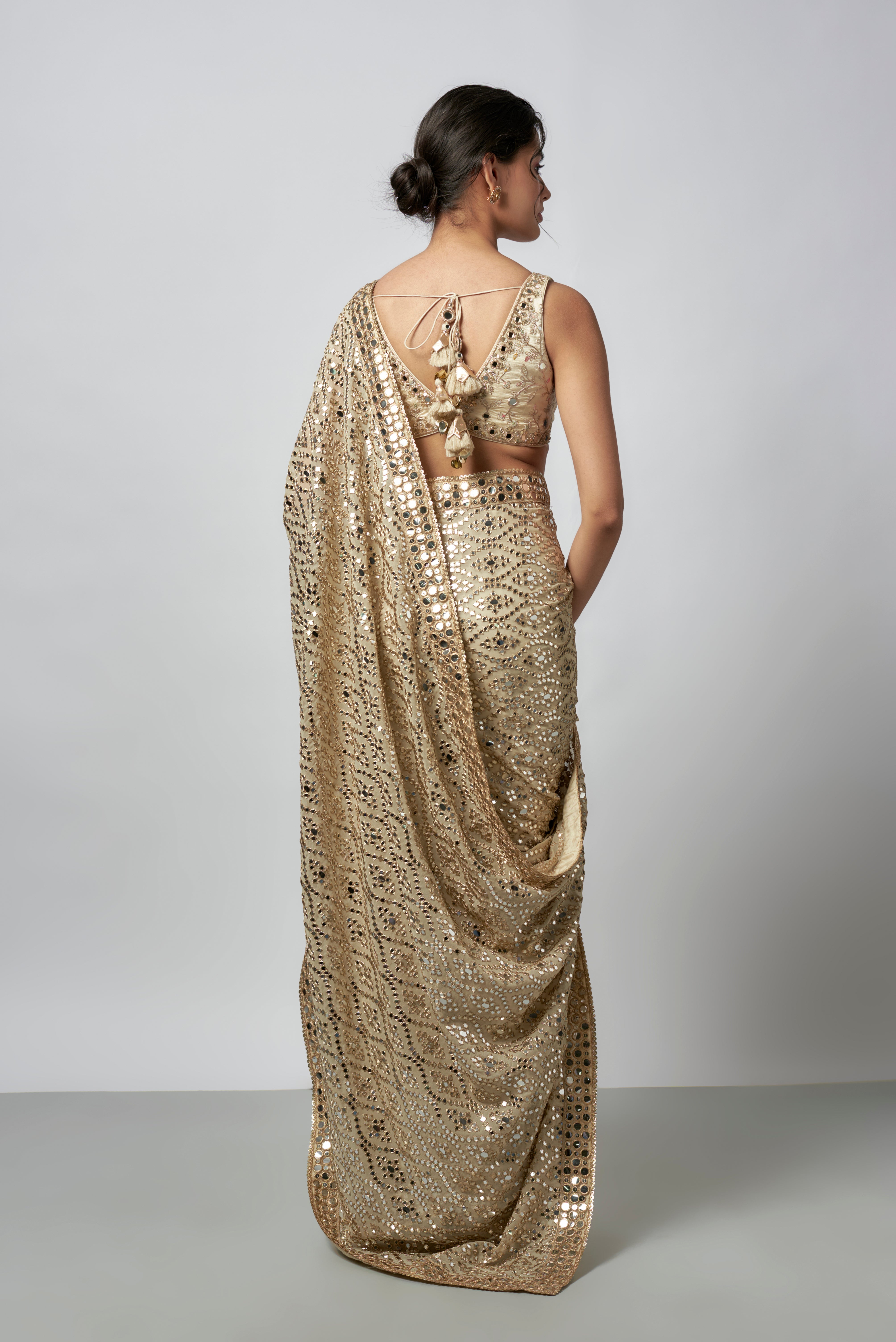 CY Gopi Vaid Mirai Saree Set Back 1