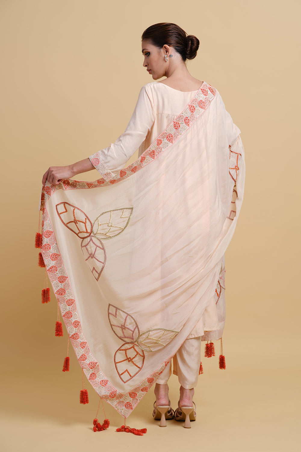 Manohara Kurta Set