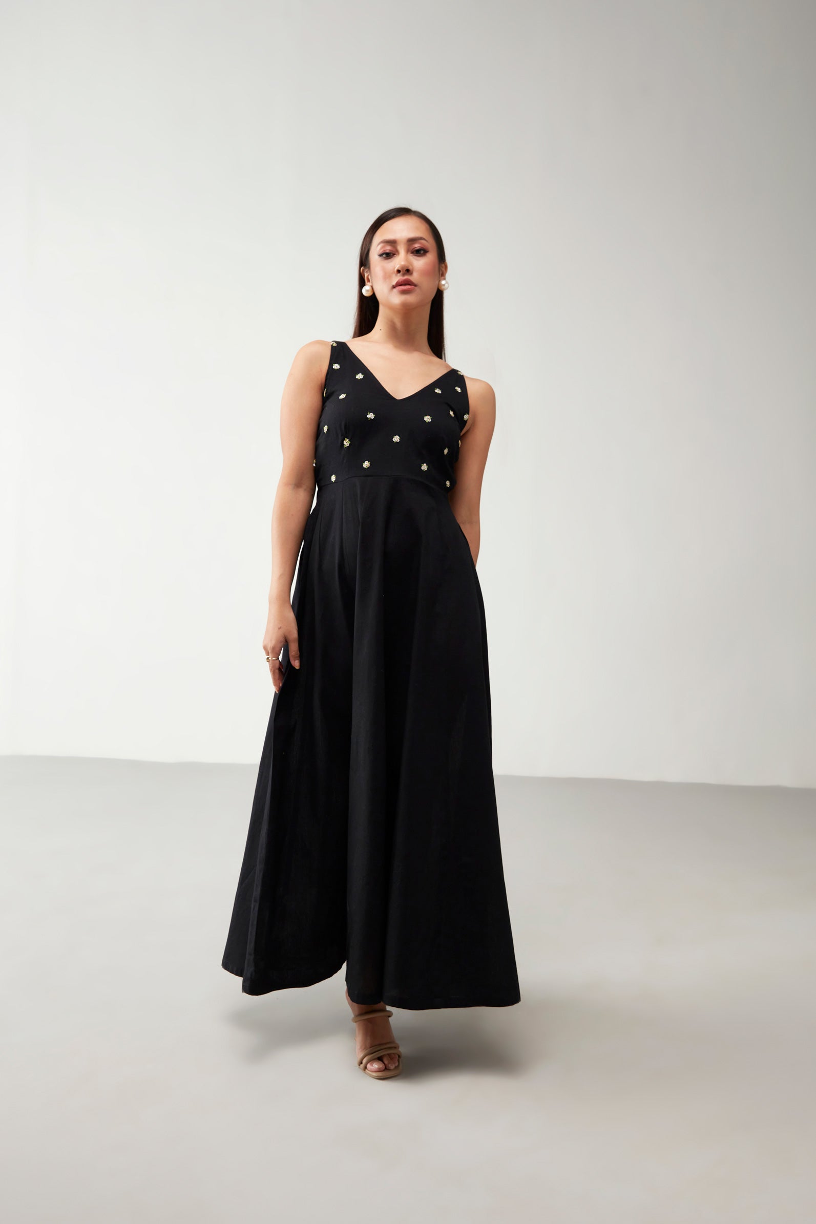 Black Classic Floral Details Dress