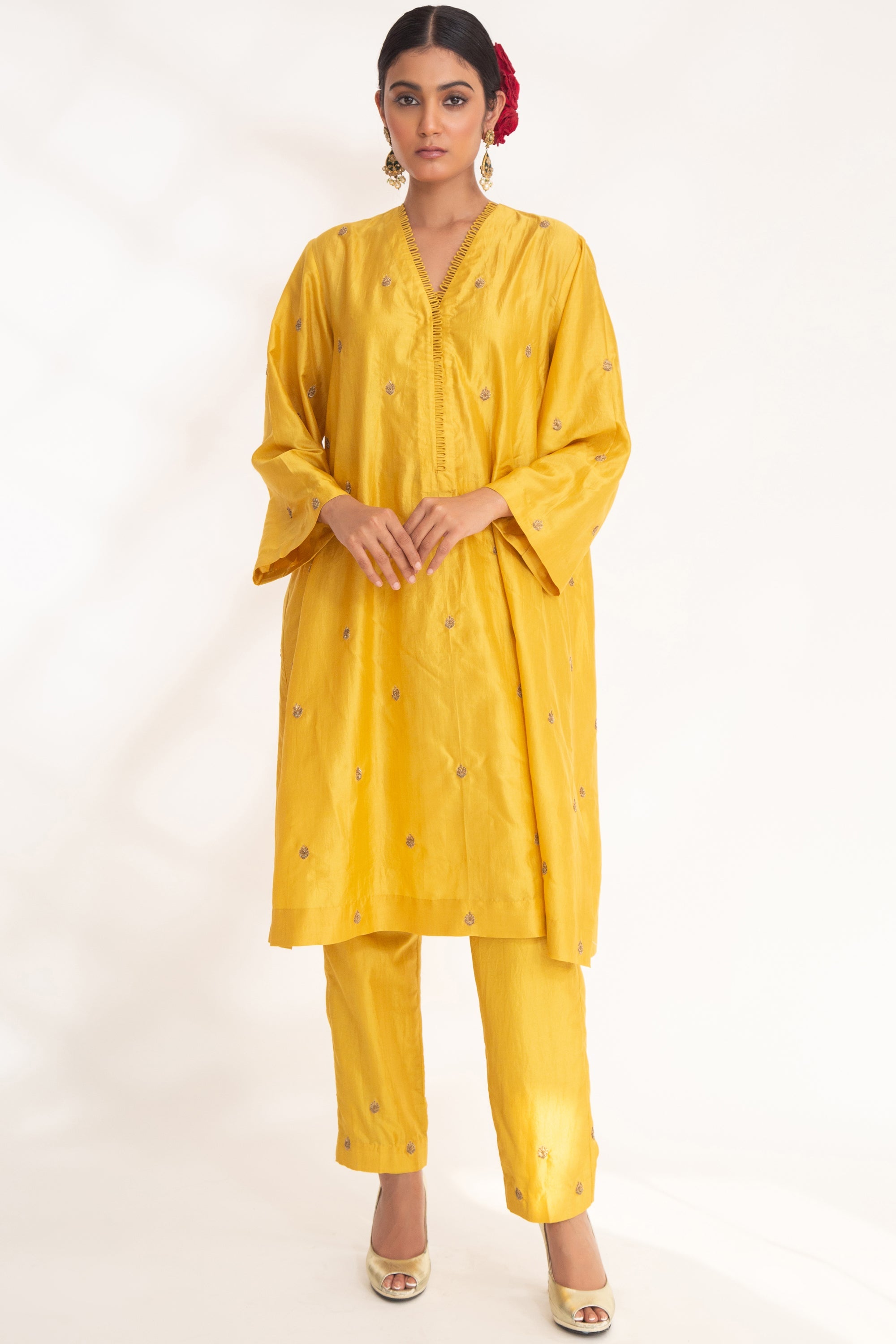 Ojal Pink Kurta Set