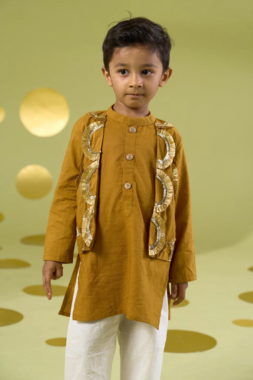 GOLDEN BANDI SET GOTA