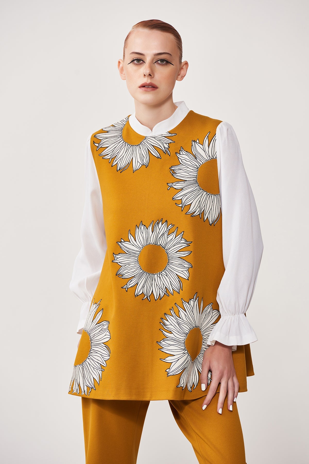 Sunflower Flared Top With Straight Pant