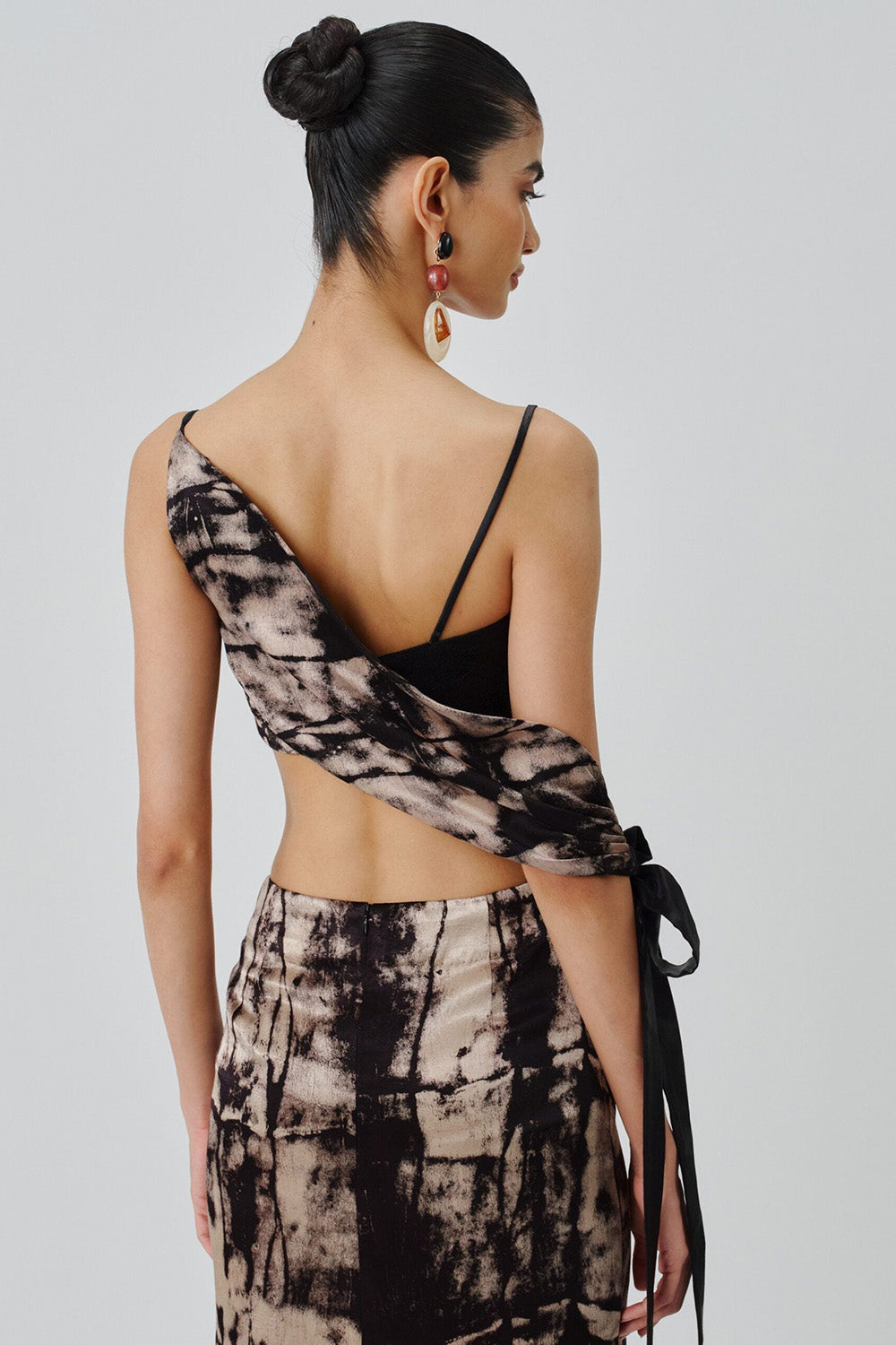 Monolith Column Skirt