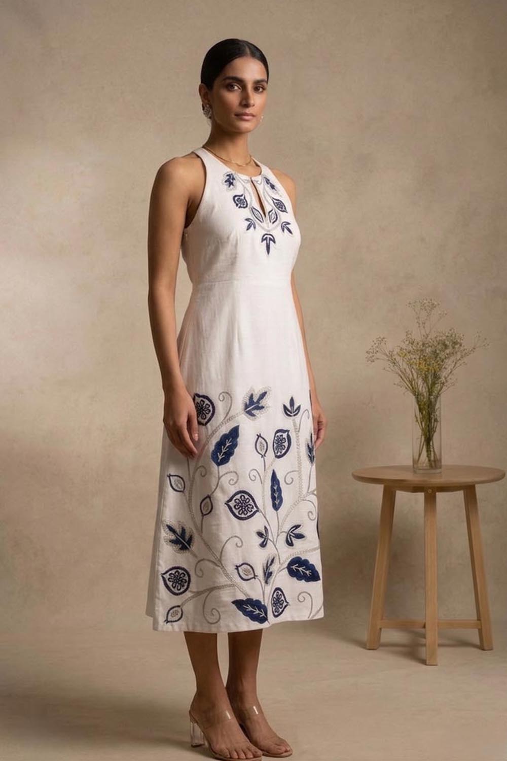 THETAA Indira -Embroidered Cotton Linen Dress