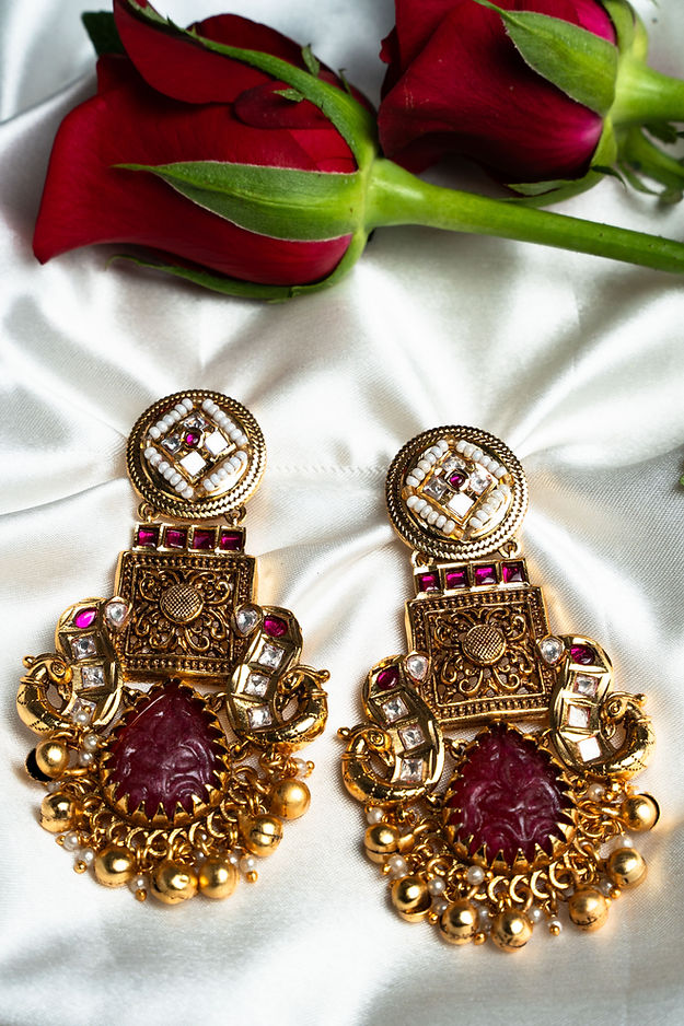 Temple danglers With a polkie finish And beads