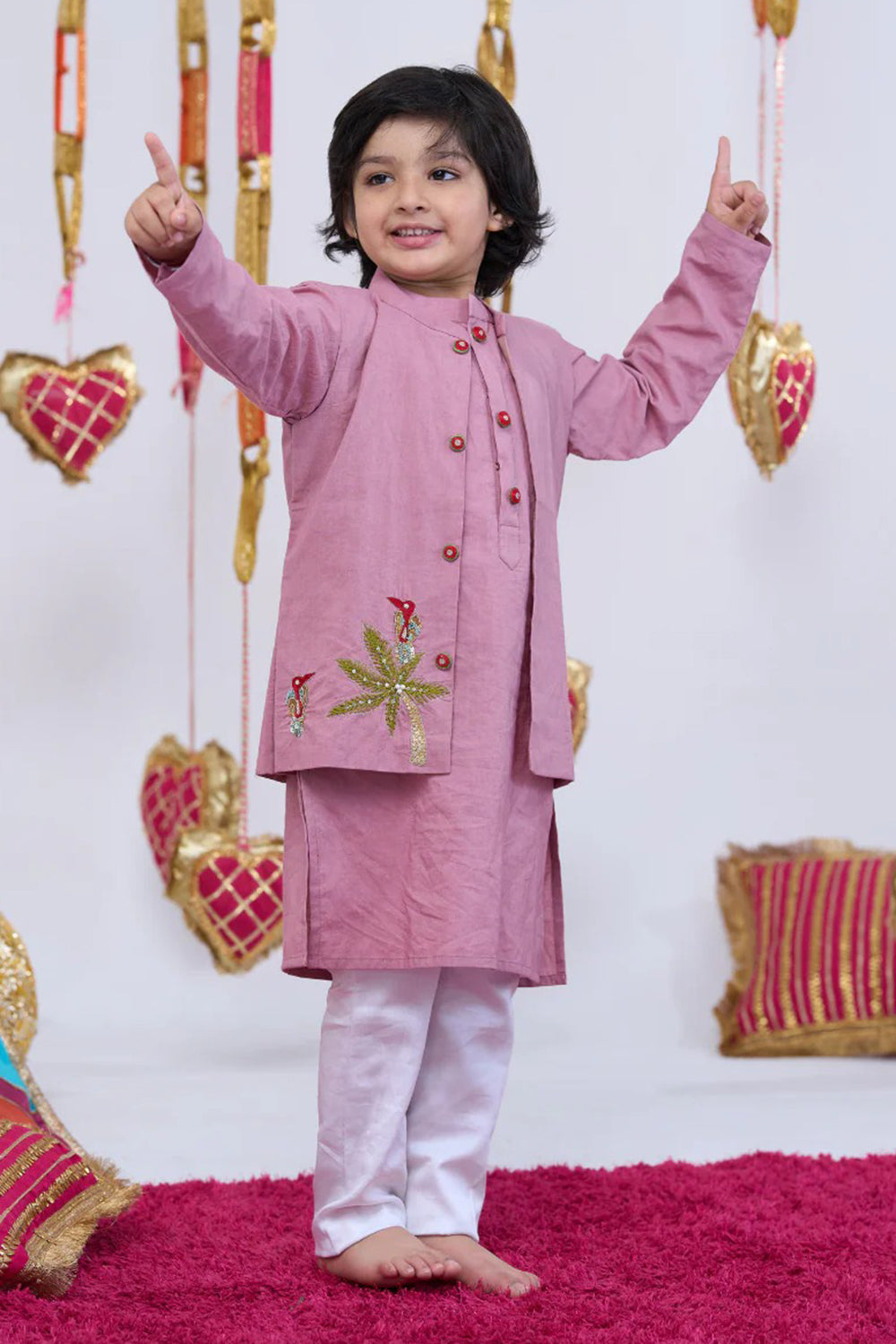 HAND EMBROIDERED JUNGLE MOTIF BANDI SET