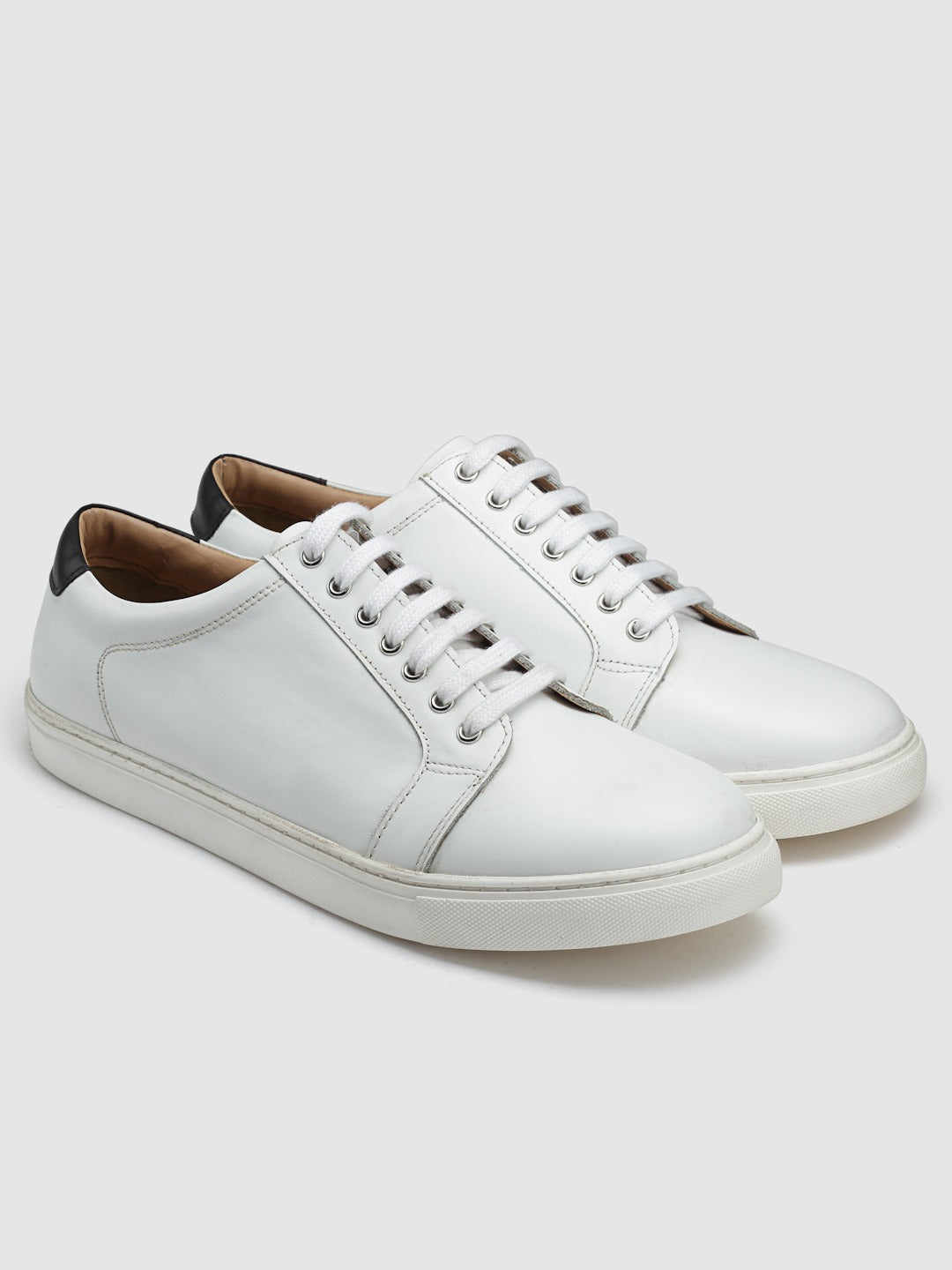 Comfort Insole Leather Basics Sneakers