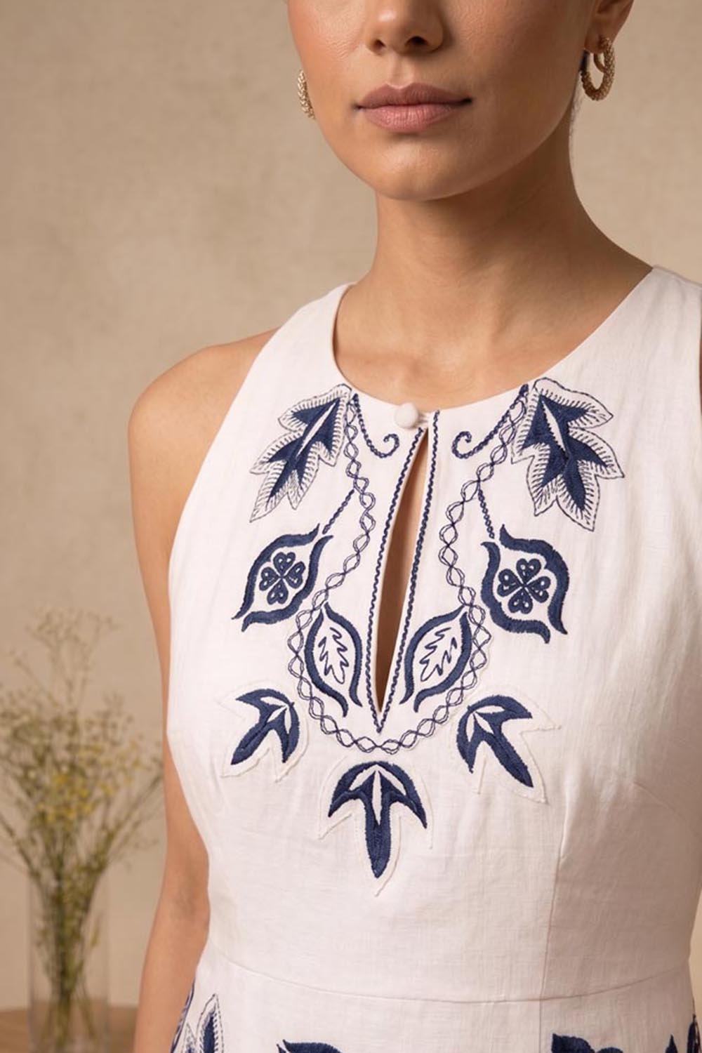 THETAA Indira -Embroidered Cotton Linen Dress