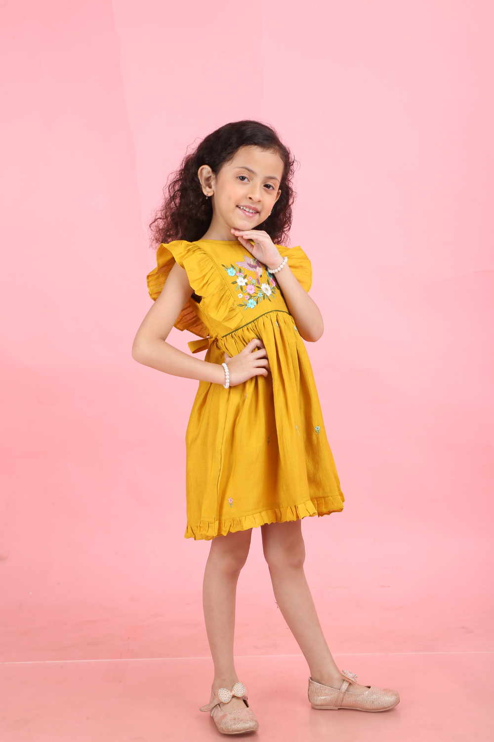 YELLOW DRESS WITH FLOWER EMBROIDERY
