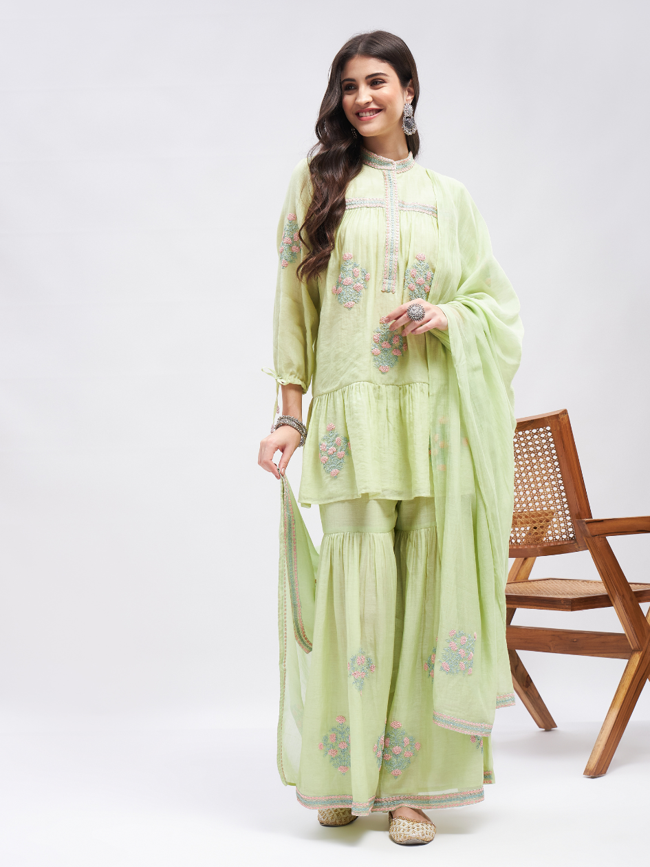 Nazakat Kurta Set