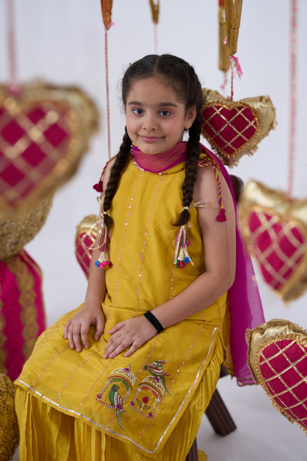 YELLOW PARROT SHARARA SET
