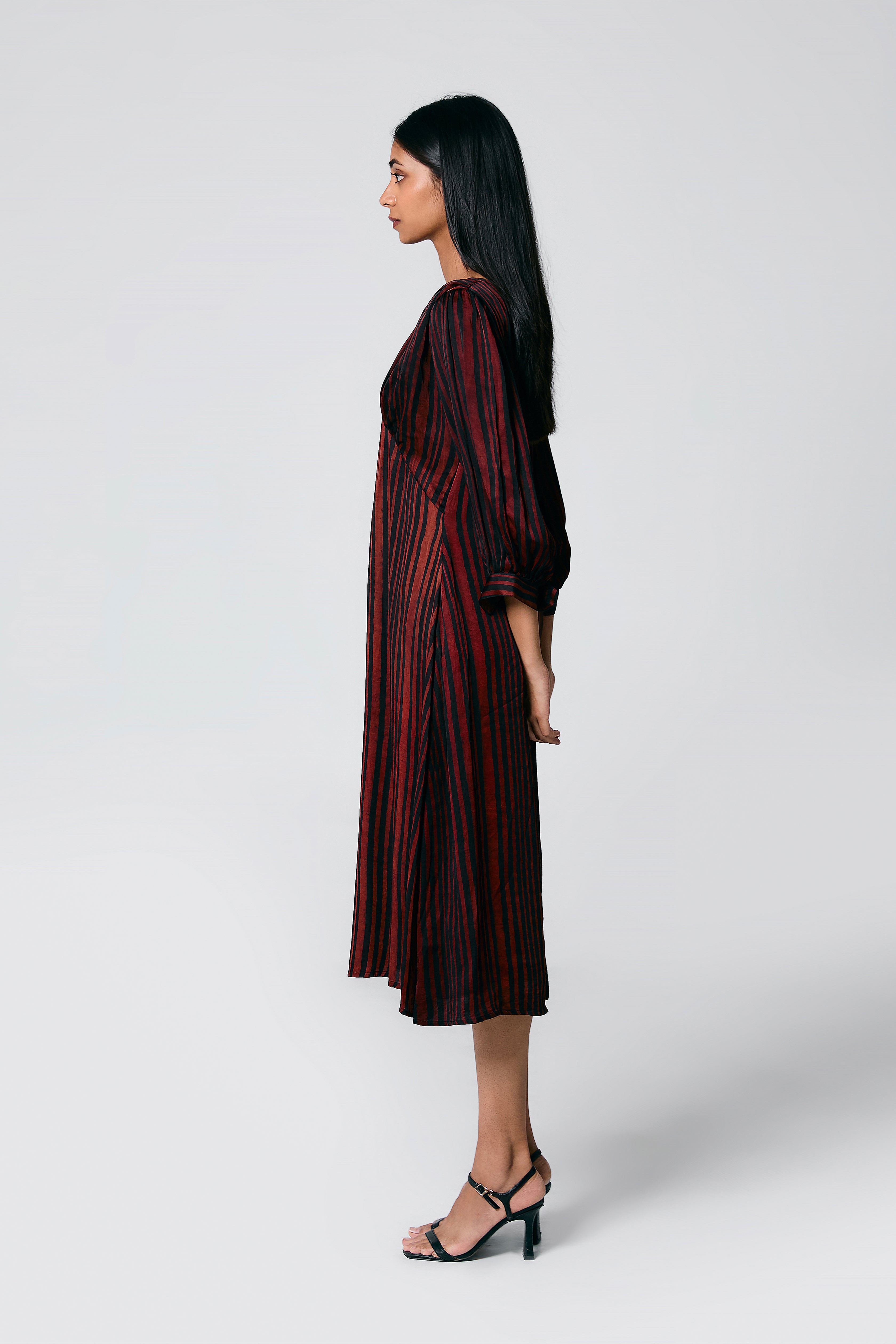 V neck dress