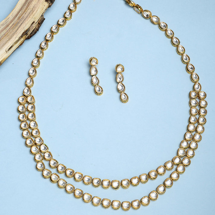 Long Kundan Neckpiece With Earrings