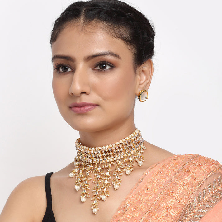 Kundan Choker With Studs