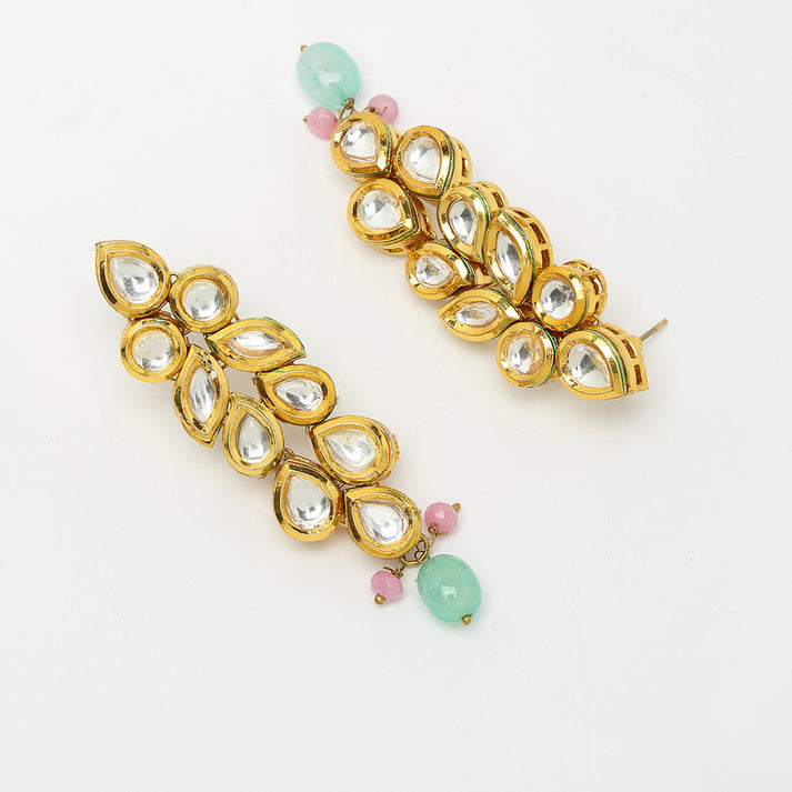 Kundan Neckpiece With Earrings And Maang Tikka