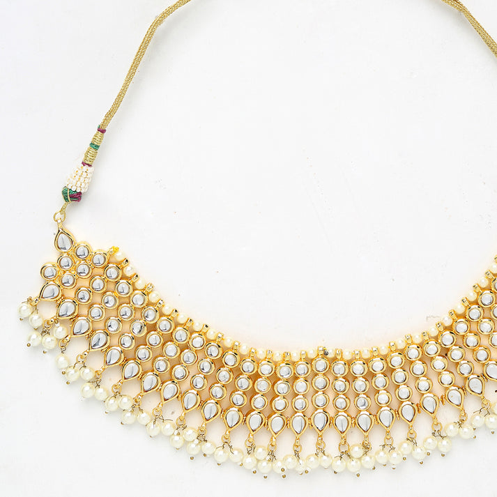 Kundan Pearl Choker