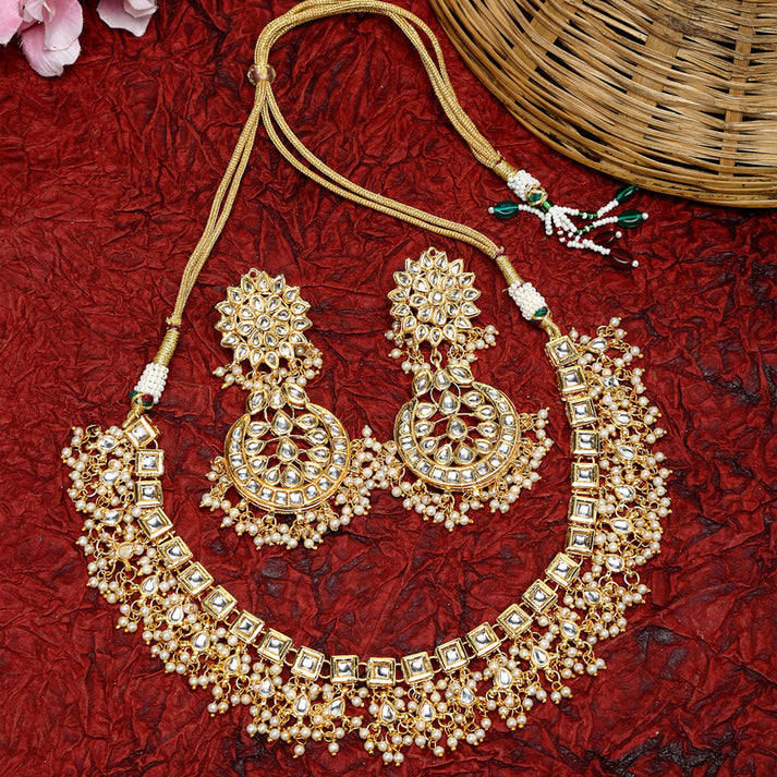 Stone Kundan Choker With Studs