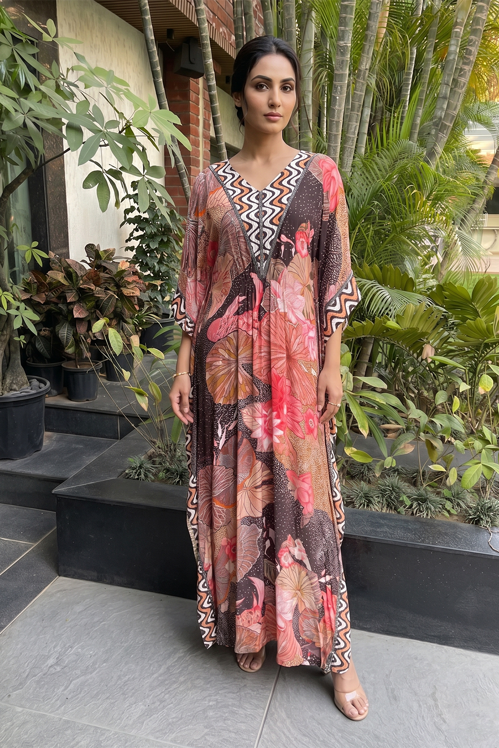 V Neck Flowy Printed Kaftan