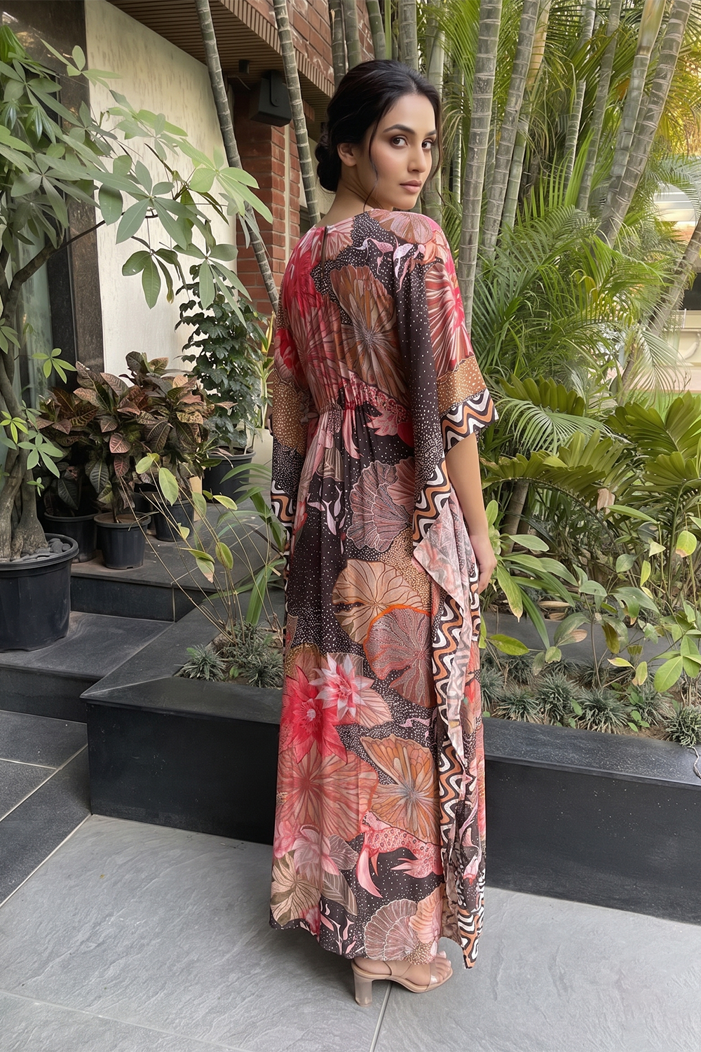 V Neck Flowy Printed Kaftan