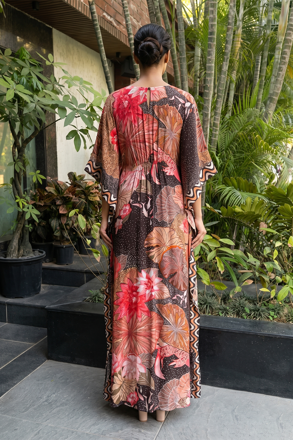 V Neck Flowy Printed Kaftan