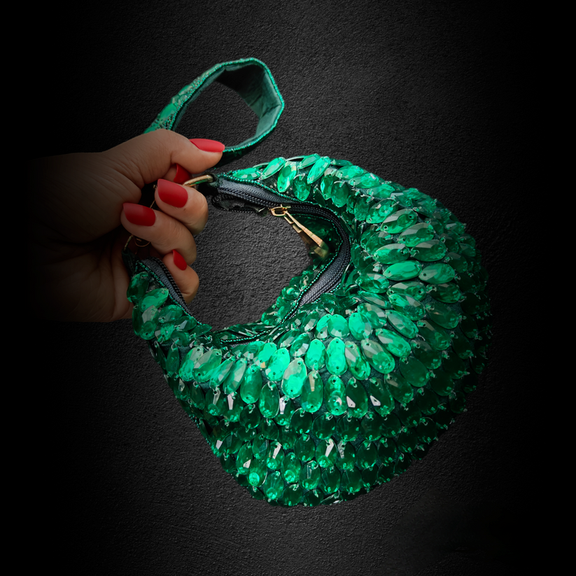 CY A Clutch Story Emerald Glow Purse Closeup 1