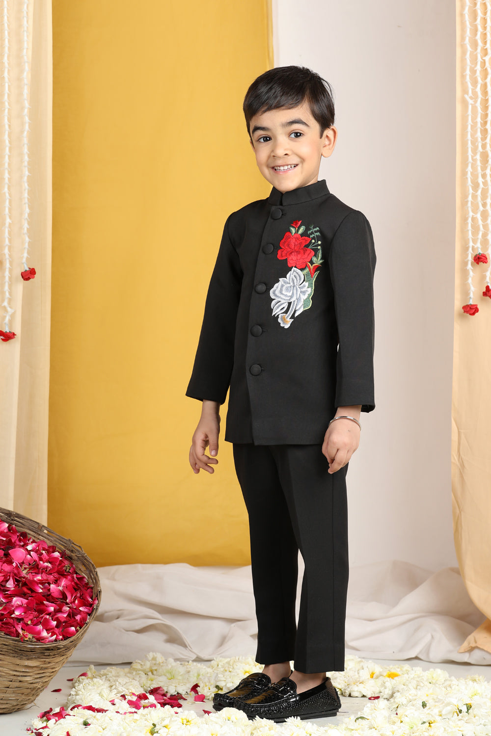 Thread Embroidery On Sherwani N Pants