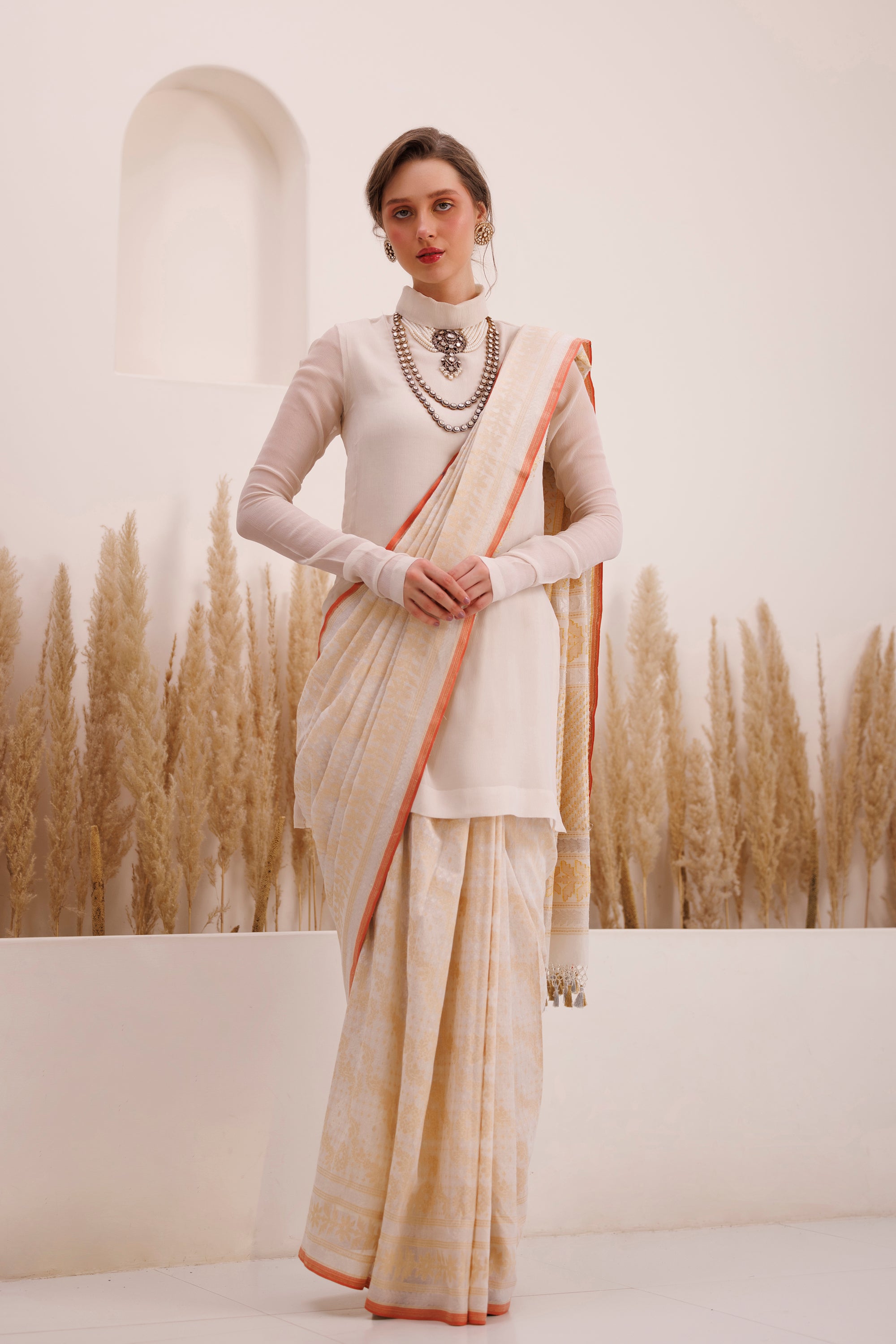 CY Chhaya Mehrotra Aarvi Ivory Saree Front 1