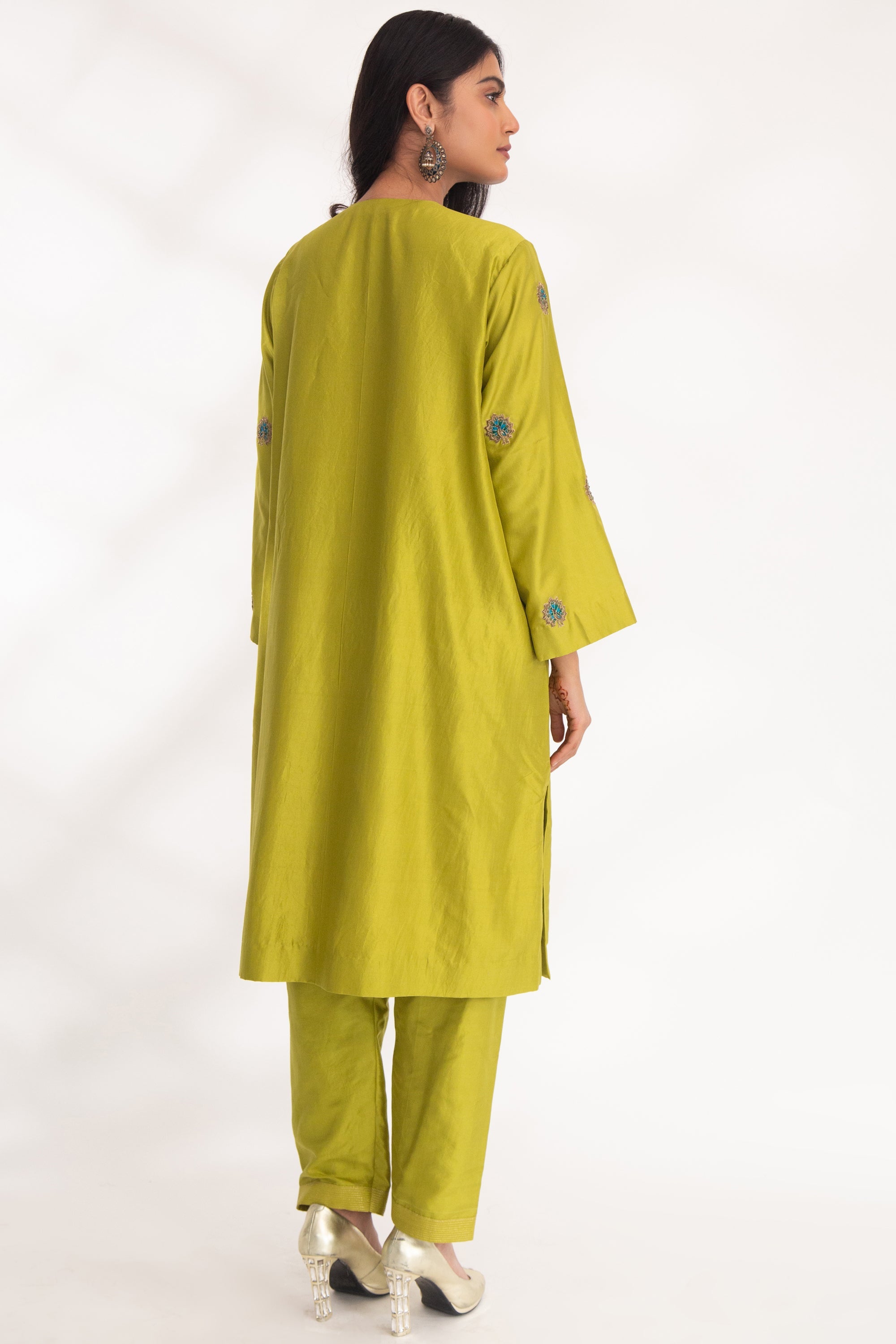 CY Chhaya Mehrotra Devya Green Kurta Set Back 1