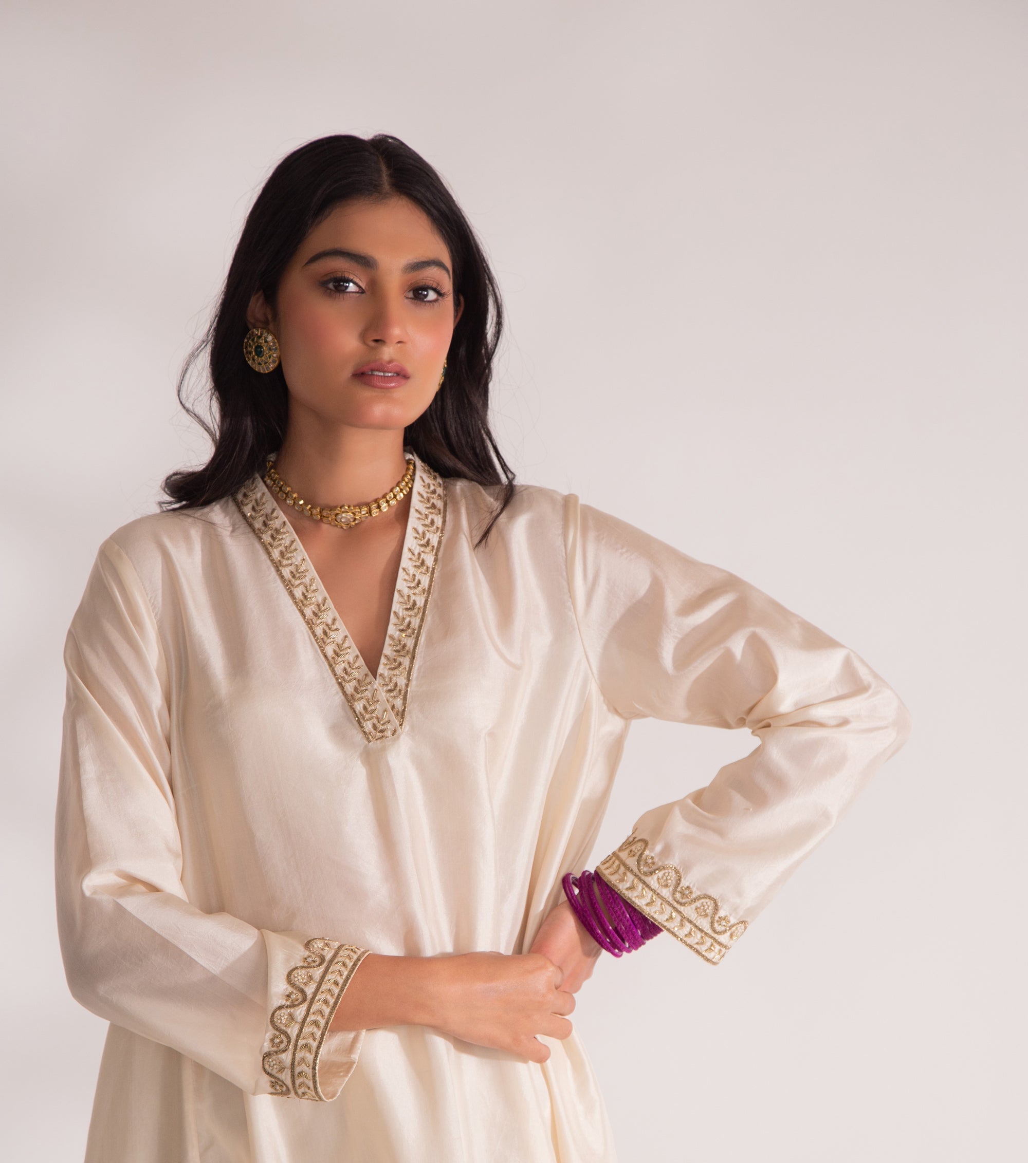 CY Chhaya Mehrotra Dhriti Ivory Kurta Set Closeup 1