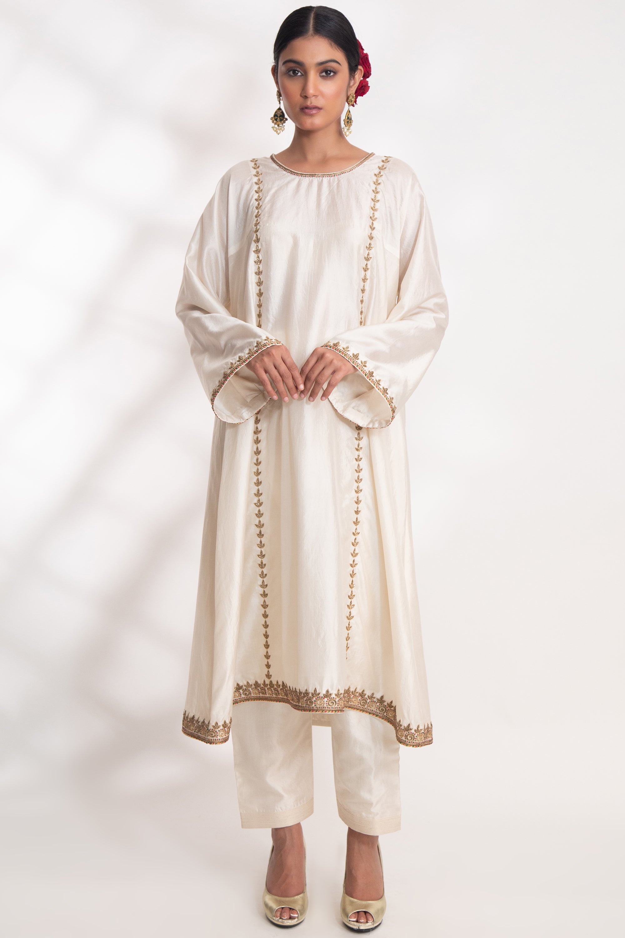 CY Chhaya Mehrotra Kanak White Kurta Set Front 2