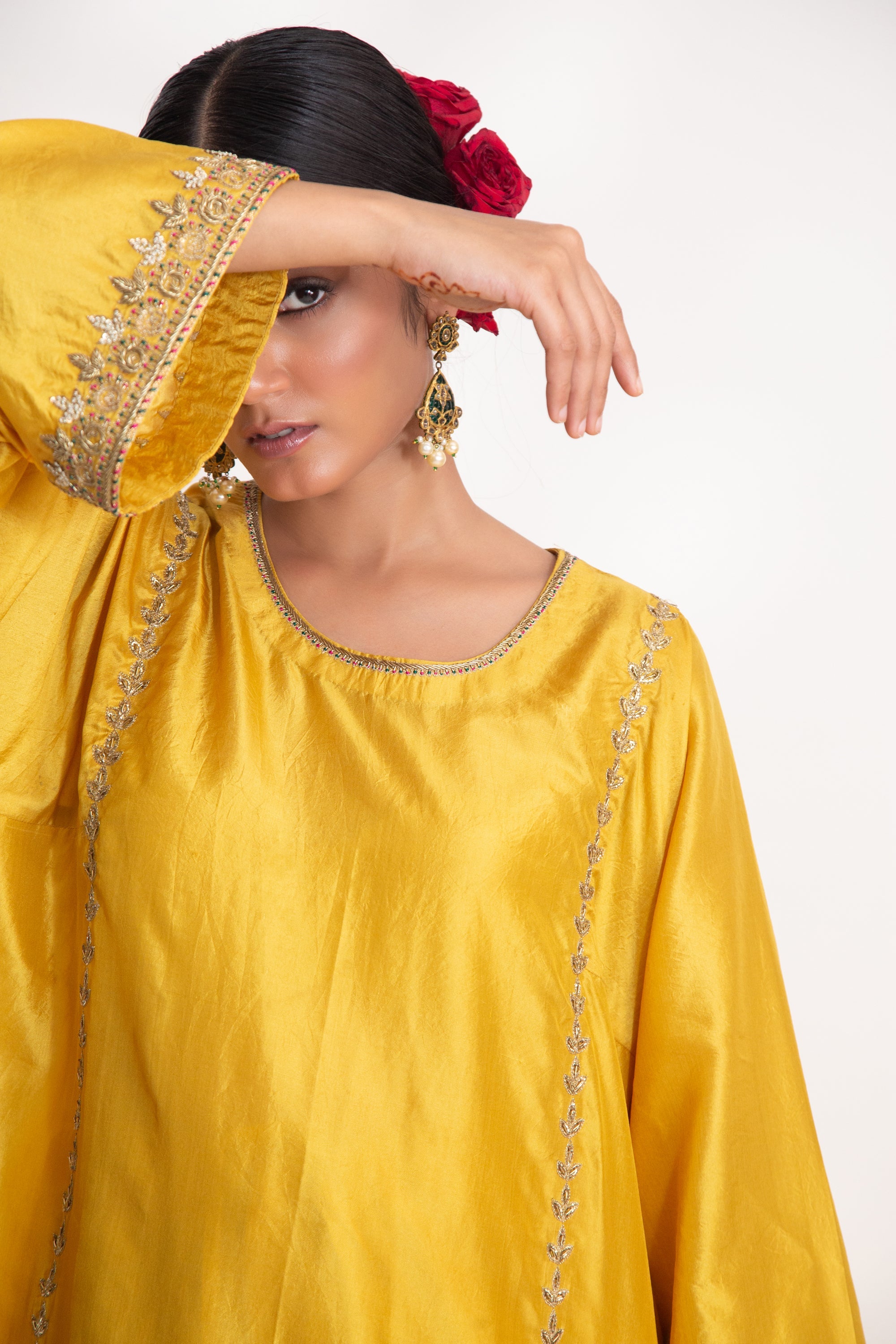 CY Chhaya Mehrotra Kanak Yellow Kurta Set Closeup 1