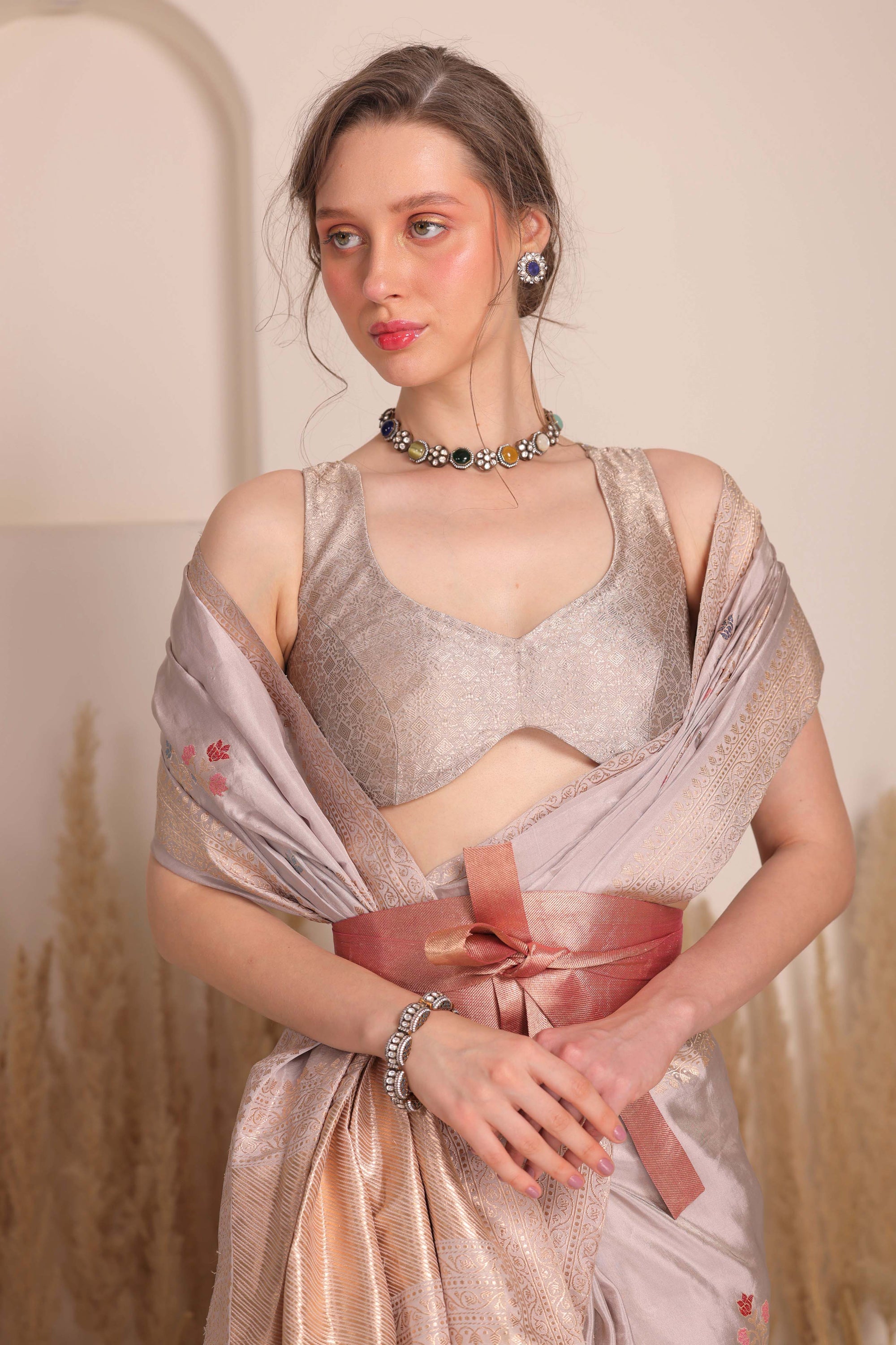 CY Chhaya Mehrotra Mudra Saree Closeup 1