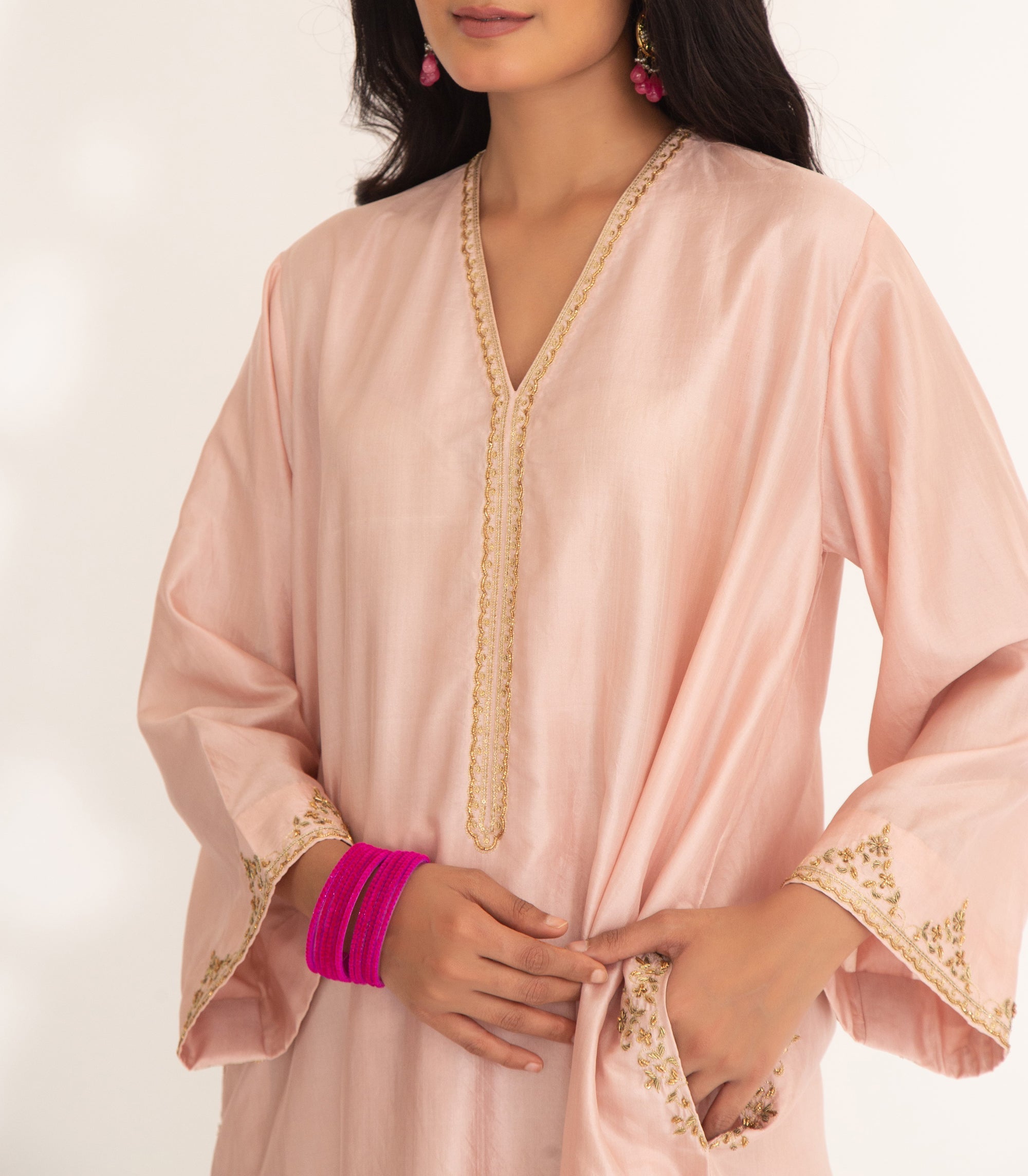 CY Chhaya Mehrotra Satya Nude Pink Kurta Set Closeup 2