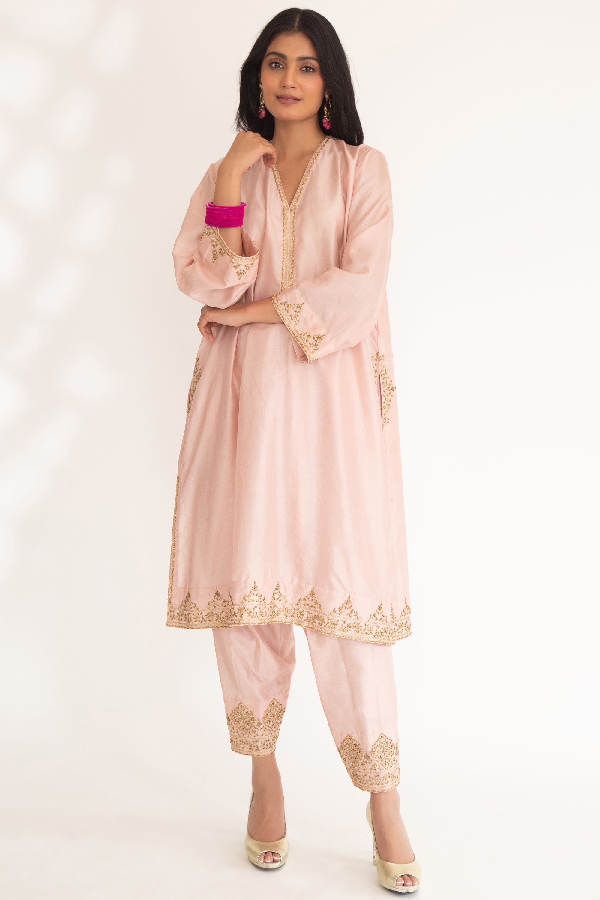 CY Chhaya Mehrotra Satya Nude Pink Kurta Set Front 2