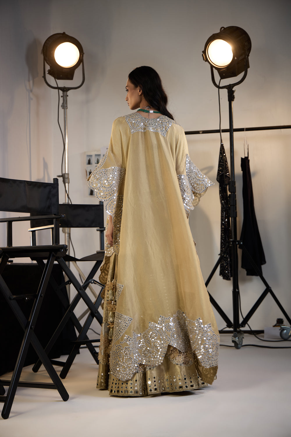 CY 29 India Banarasi Brocade Lehanga Set With Cape Back 1