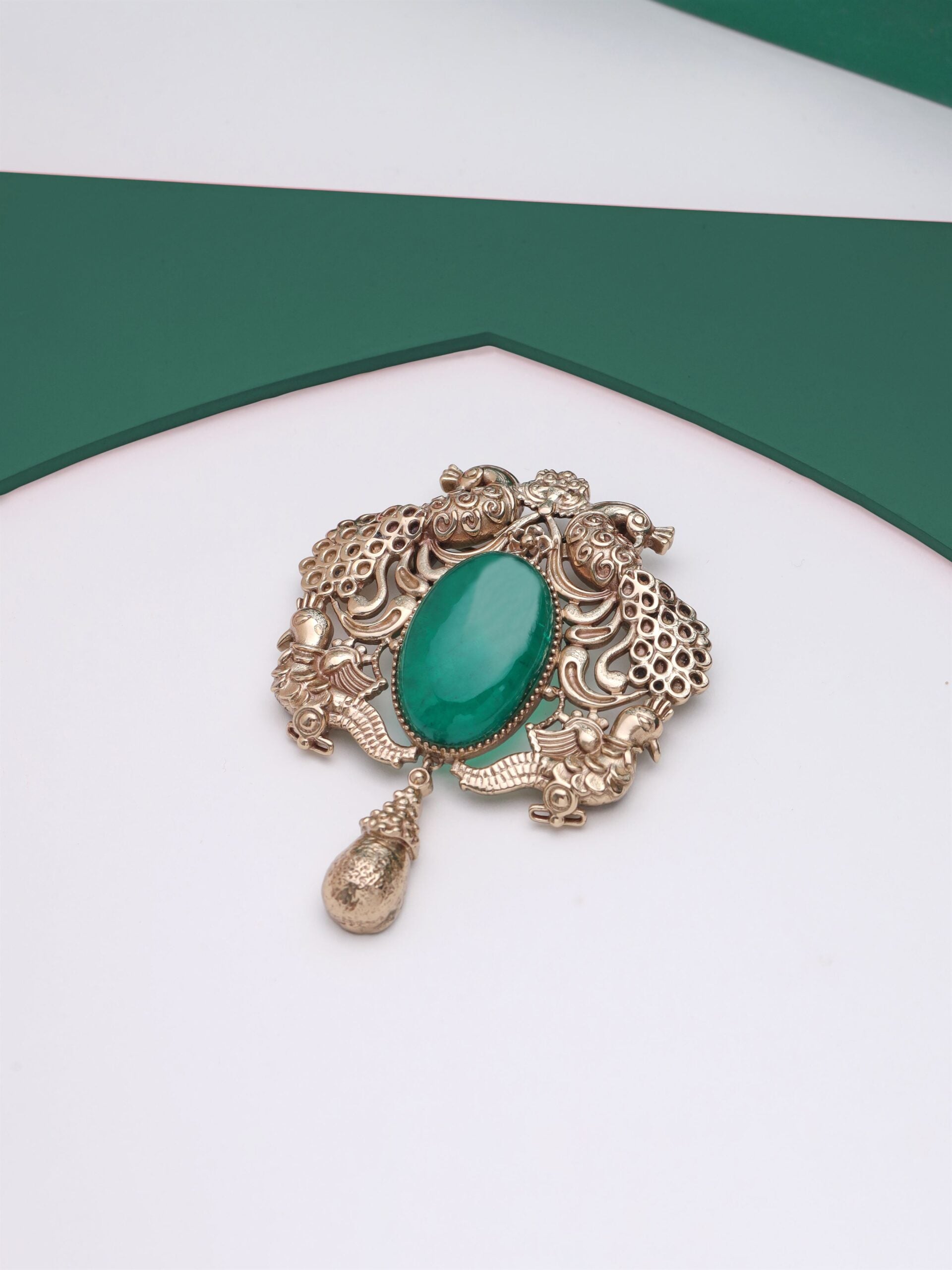 CY Cosa Nostraa Parindon ka Badshah Green Brooch Front 1