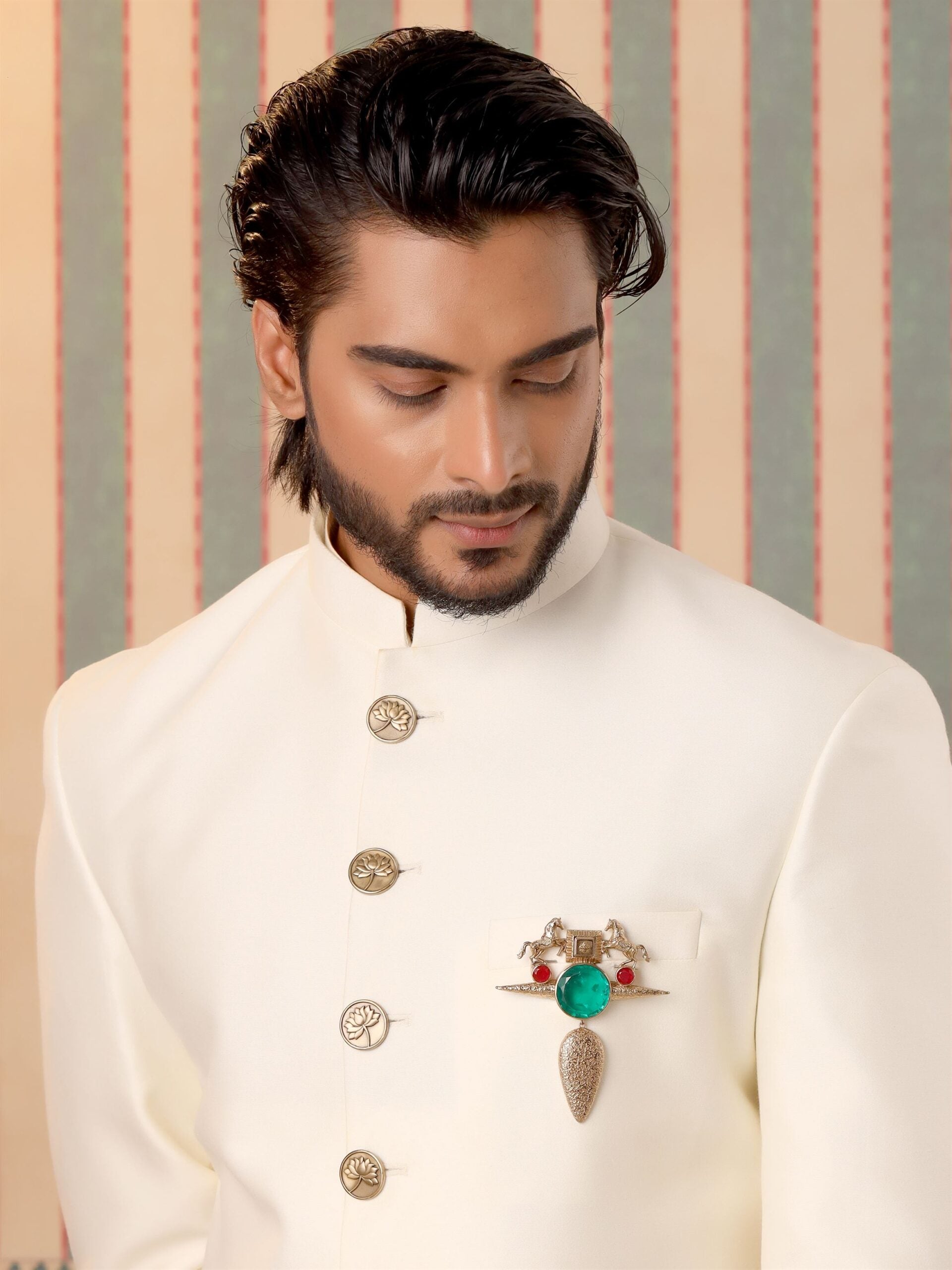 CY Cosa Nostraa Sawaar-e-Shaan Horse Brooch Front 3
