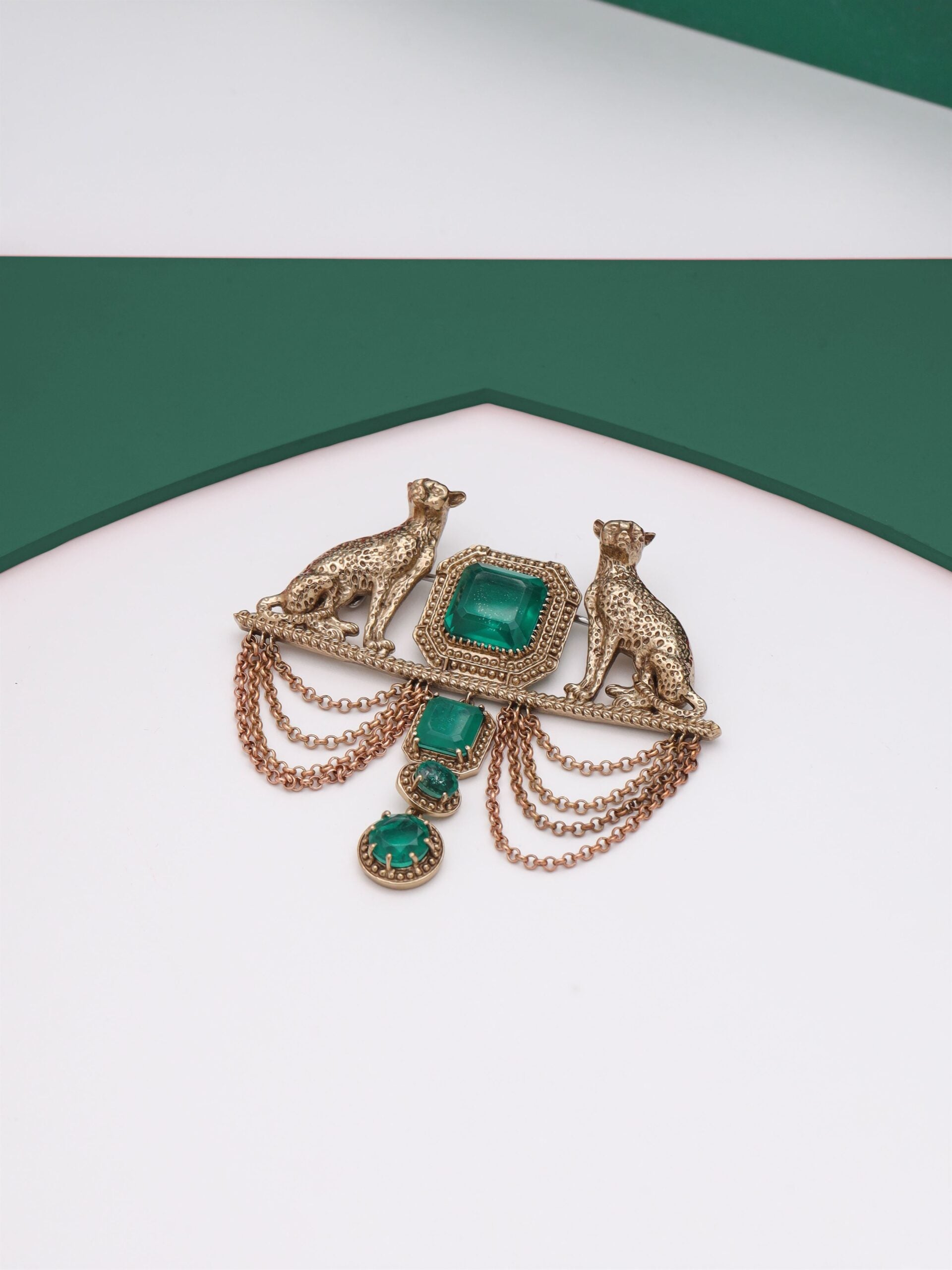 CY Cosa Nostraa Shaandaar Cheetah Green Brooch Front 1