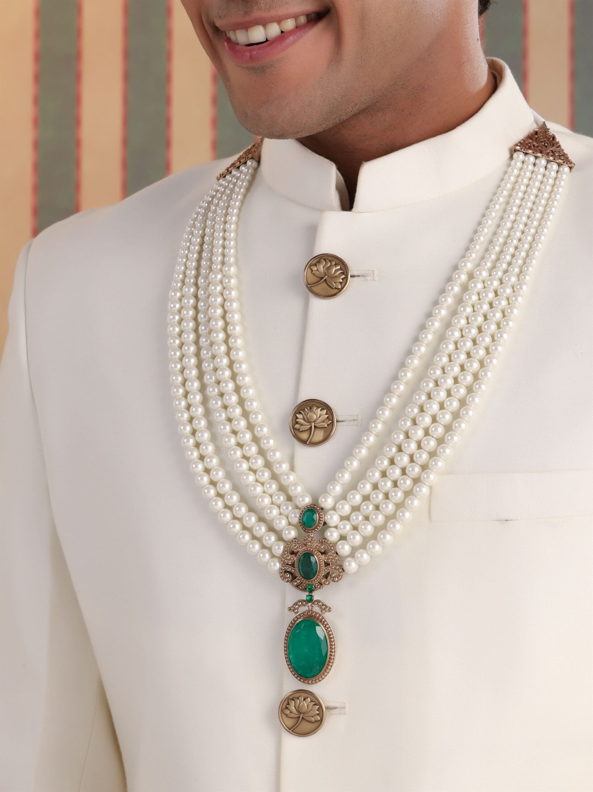 CY Cosa Nostraa White Glory Mala Closeup 1