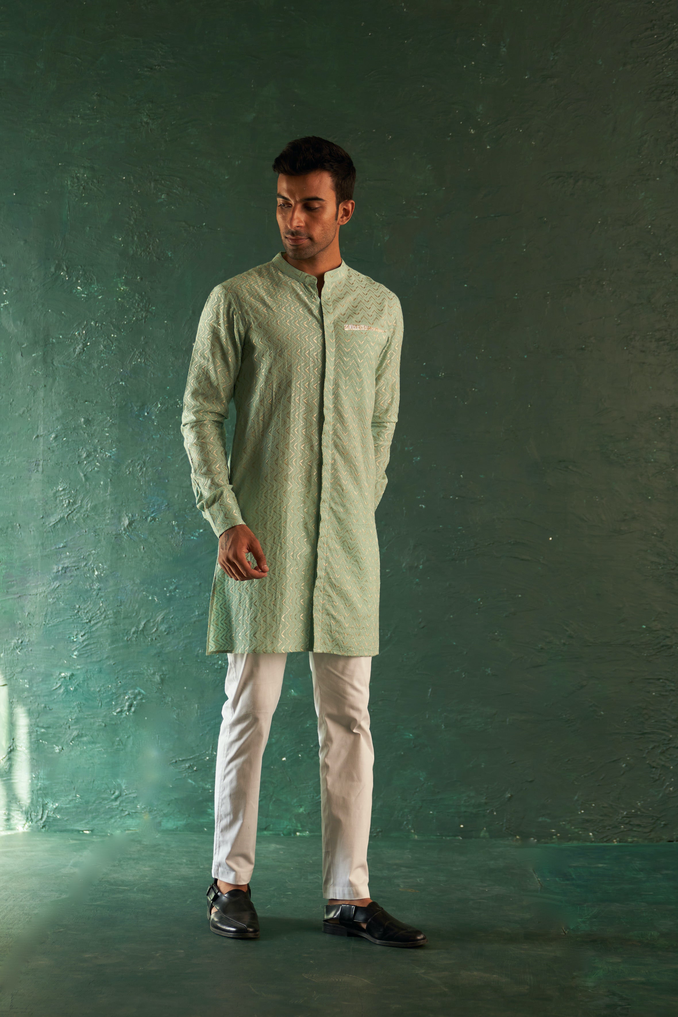 CY Charkhee Aqua Green Chevron Short Kurta With Pant Front 2