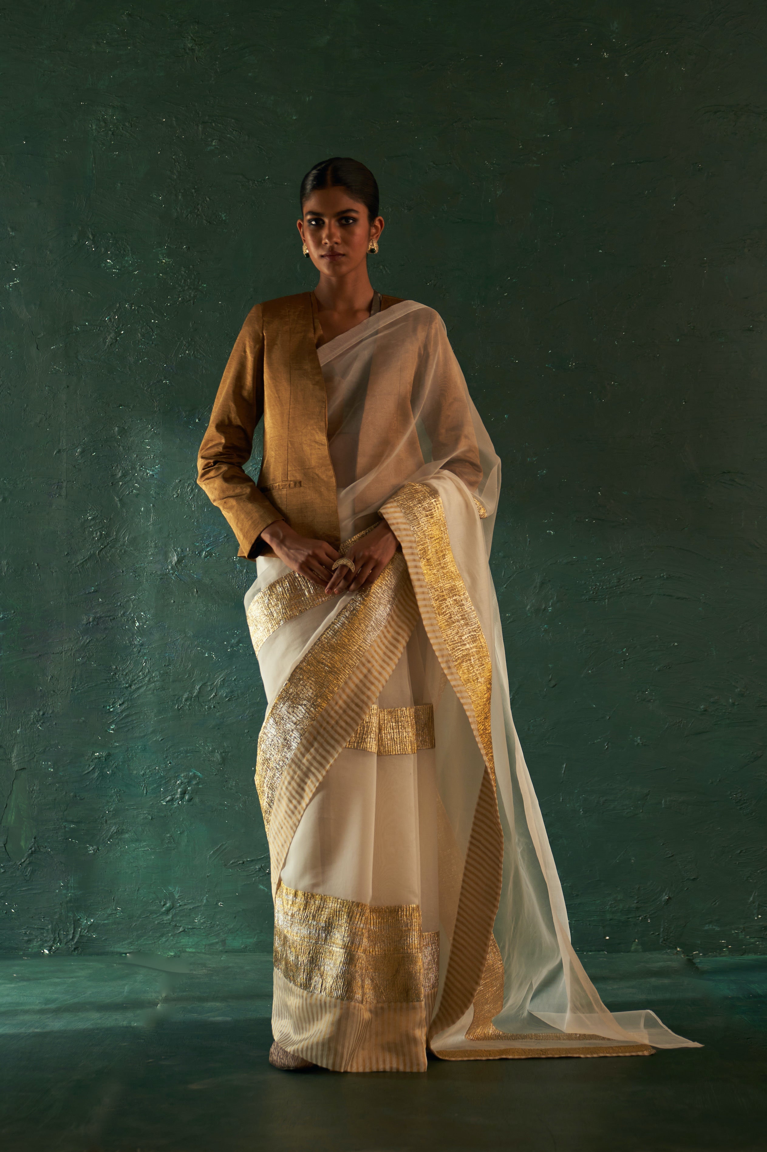 CY Charkhee Ivory Saree With Tissue Blouse With Blazer Closeup 2