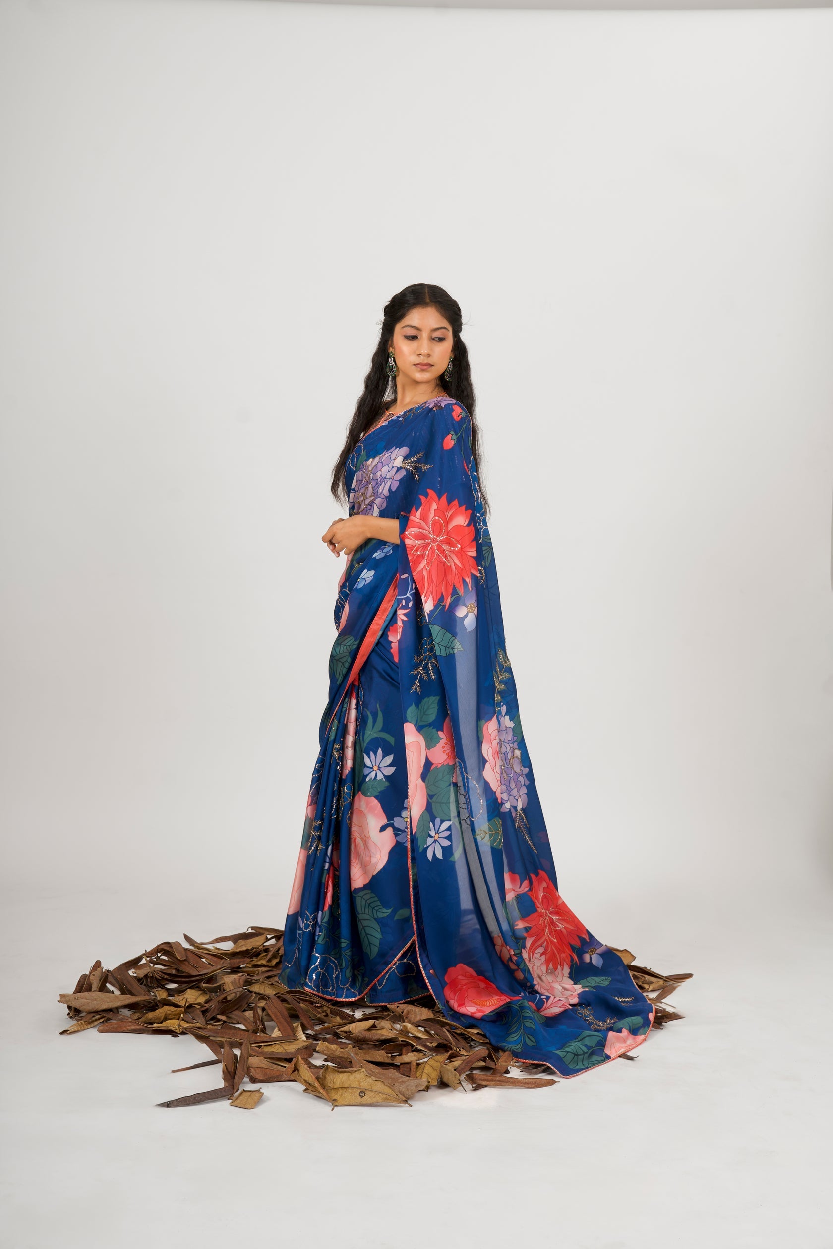 Makha-Navy Blue Saree