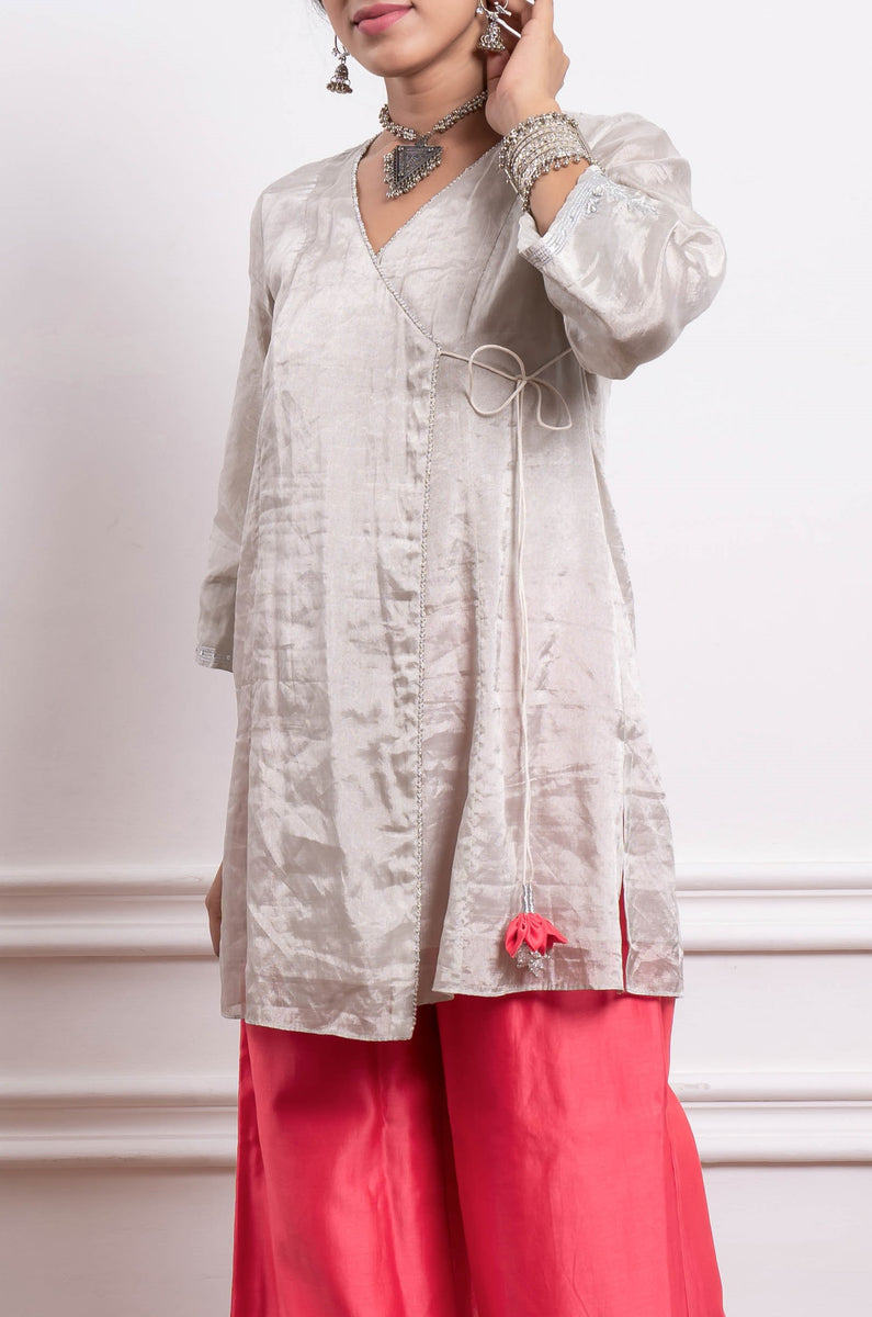 CY Vinusto Embroidered Zari Kurta With Pink Palazzo Closeup 1