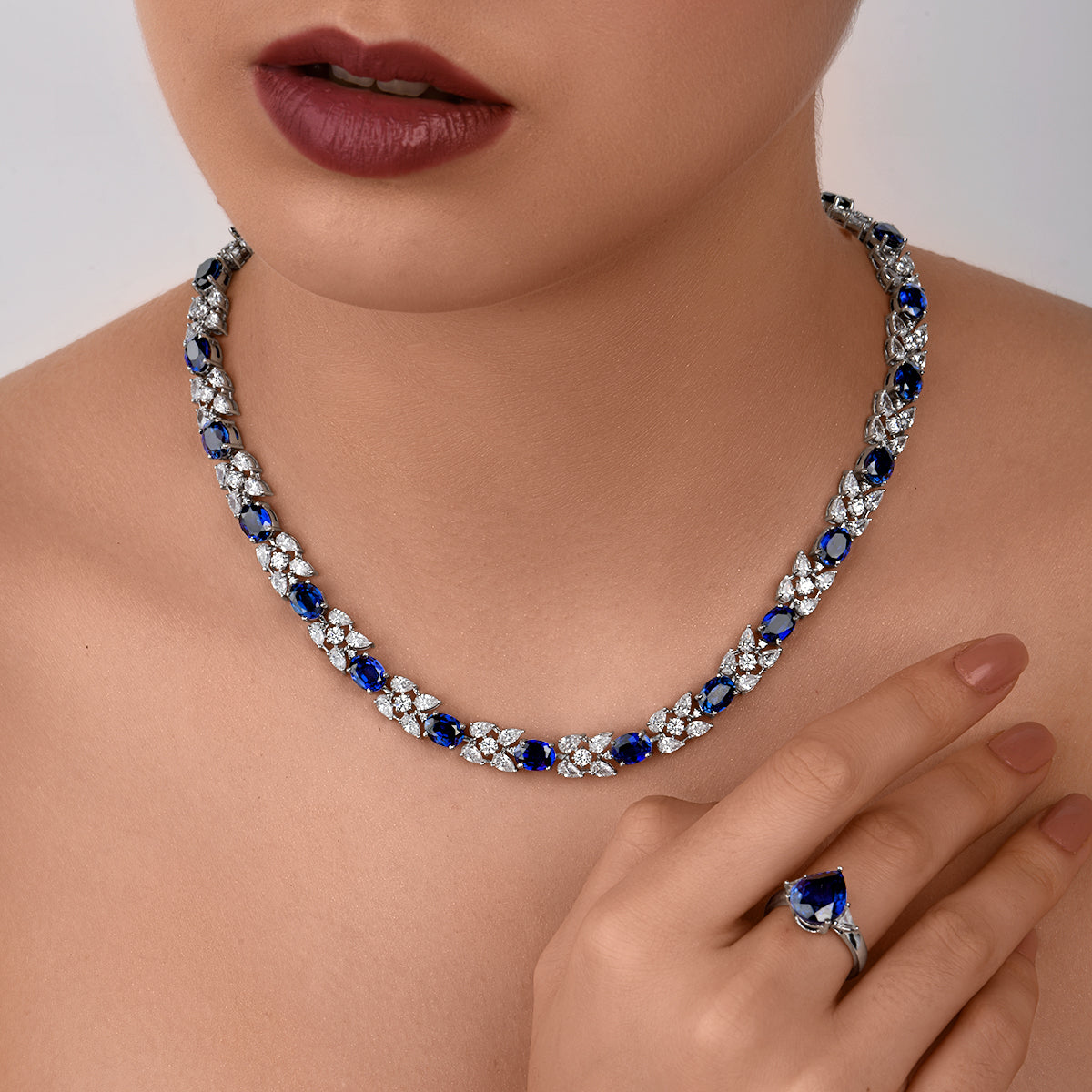CY Diosa Paris Man-Made Oval Cut Blue Sapphire And White Swarovski Zirconia Wreath Necklace Front 1