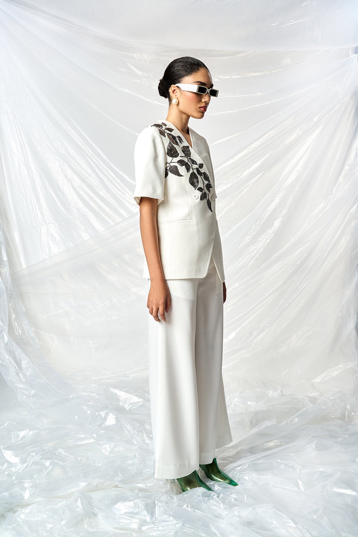 HAZEL LEAVES HALF SLEEVES BLAZER