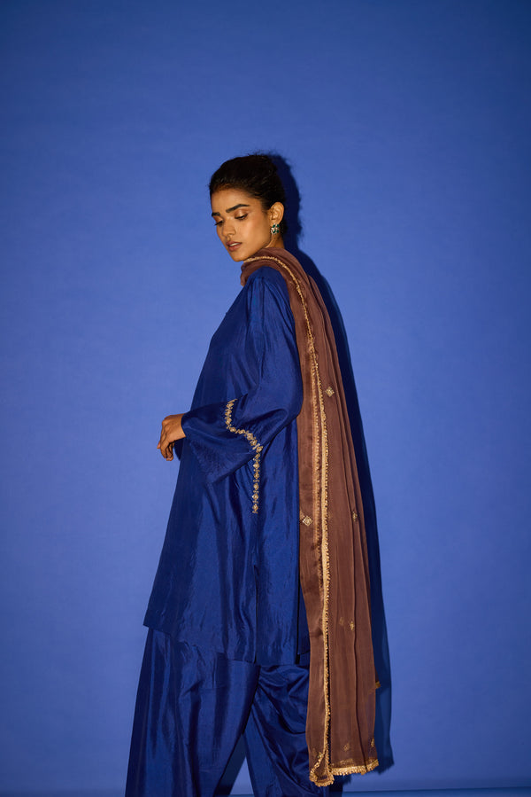 CY Esha Arora Blue A Line Kurta Set Closeup 2